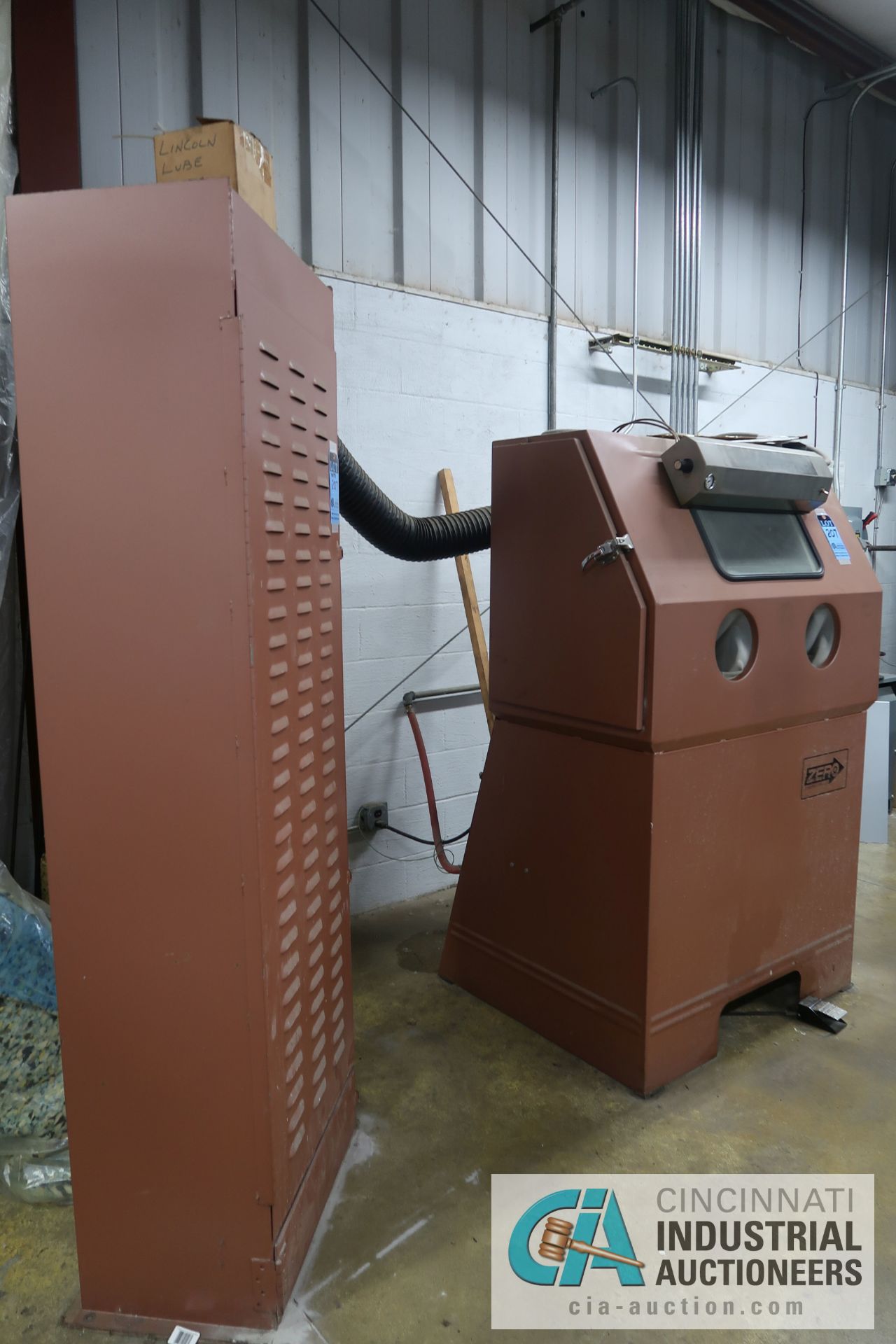 42" ZERO PEEN MODEL 55-6-300-R-DF BLAST CABINET; S/N 42603, WITH DUST COLLECTOR - Image 4 of 4