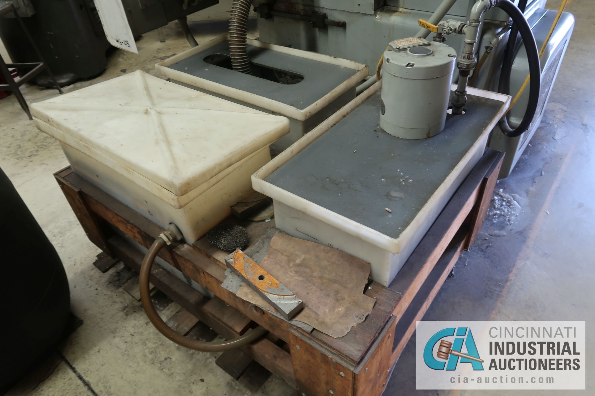 12" X 24" GALLMEYER AND LIVINGSTON MODEL 373 HYDRAULIC SURFACE GRINDER; S/N 373-404, 12" X 24" - Image 11 of 15