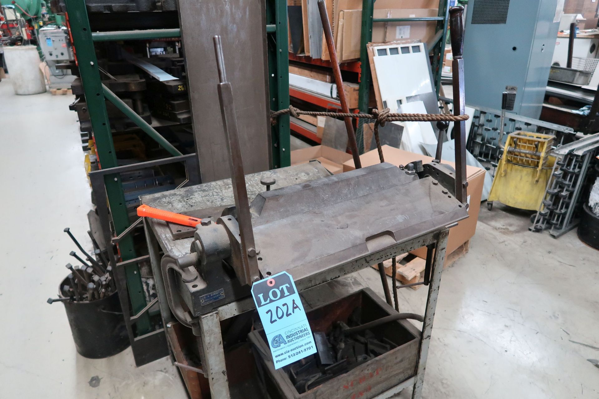 20" DIACRO NO. 3 MANUAL SHEET BENDER