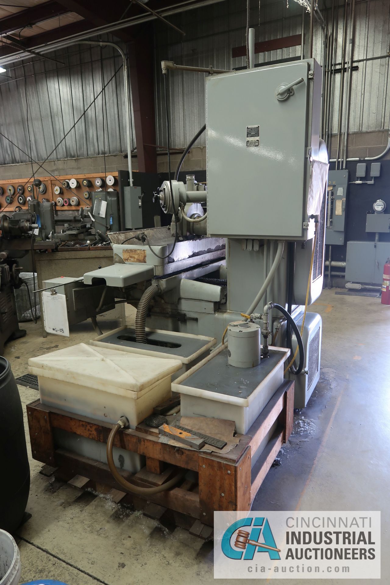 12" X 24" GALLMEYER AND LIVINGSTON MODEL 373 HYDRAULIC SURFACE GRINDER; S/N 373-404, 12" X 24" - Image 10 of 15