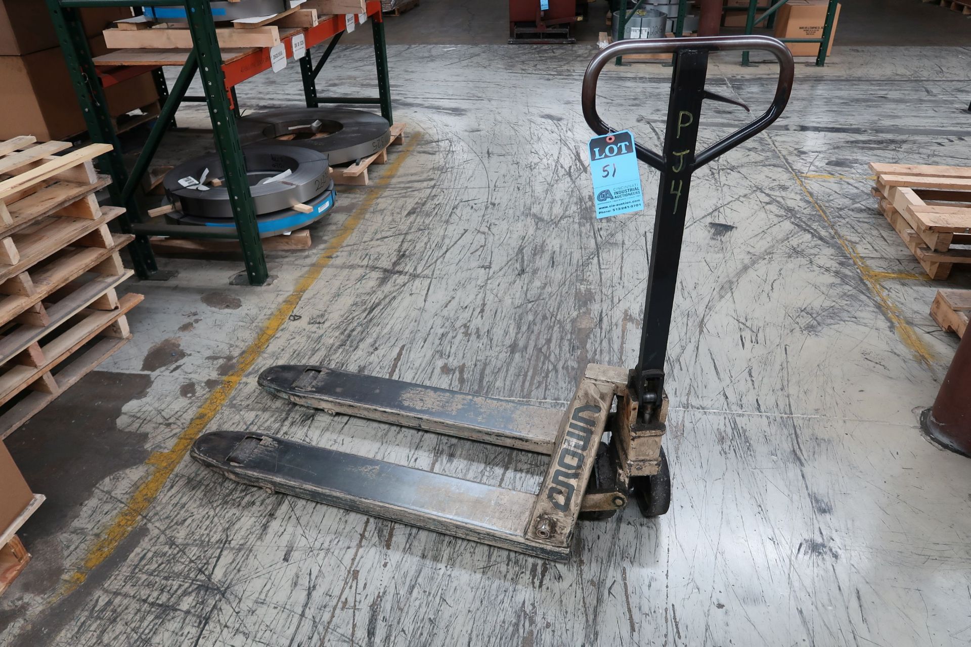 5,000 LB. PALLET TRUCK