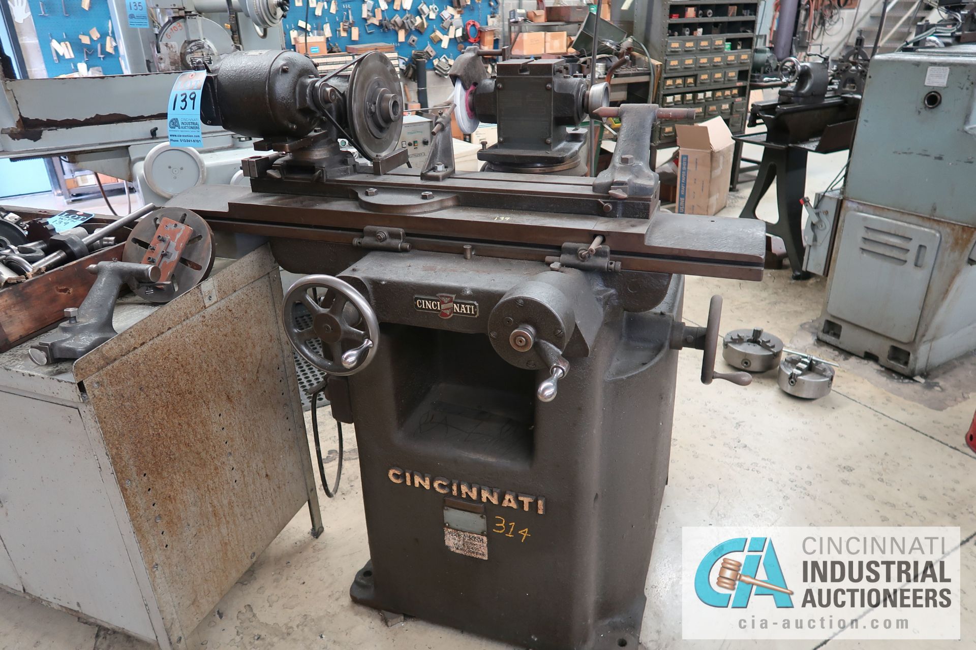 CINCINNATI NO. 2 TOOL AND CUTTER GRINDER; S/N 1D2T1L-2144