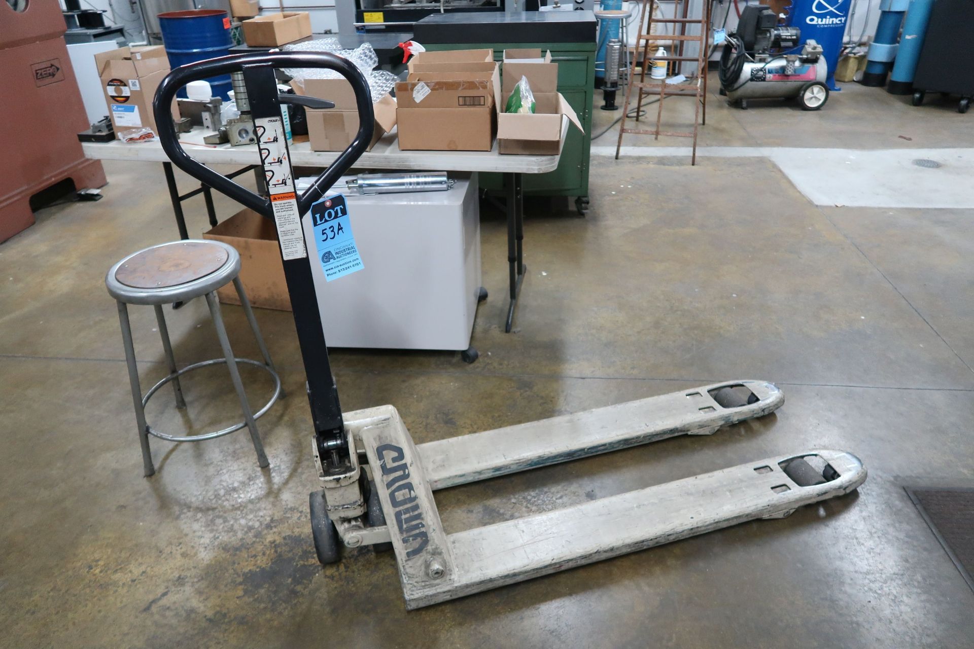 5,000 LB. PALLET TRUCK