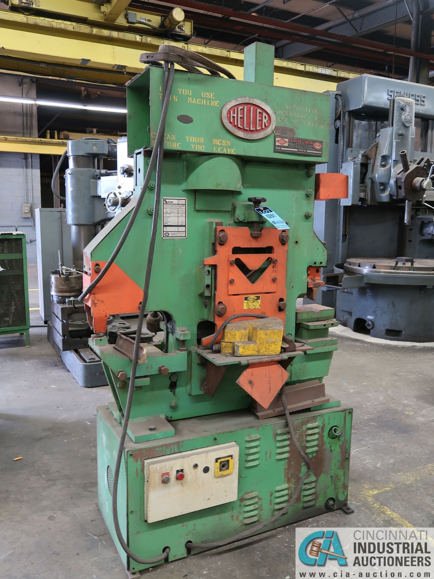 HELLER MODEL 604 IRONWORKER; S/N 21759, 66 TON PUNCH - Image 2 of 9