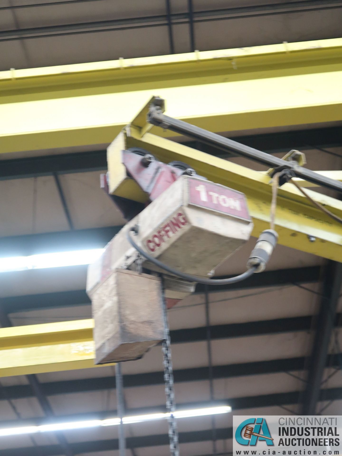 1 TON X 10' ARM POLE MOUNTED JIB CRANE WITH 1 TON COFFING CHAIN HOIST, PENDANT - Image 3 of 4