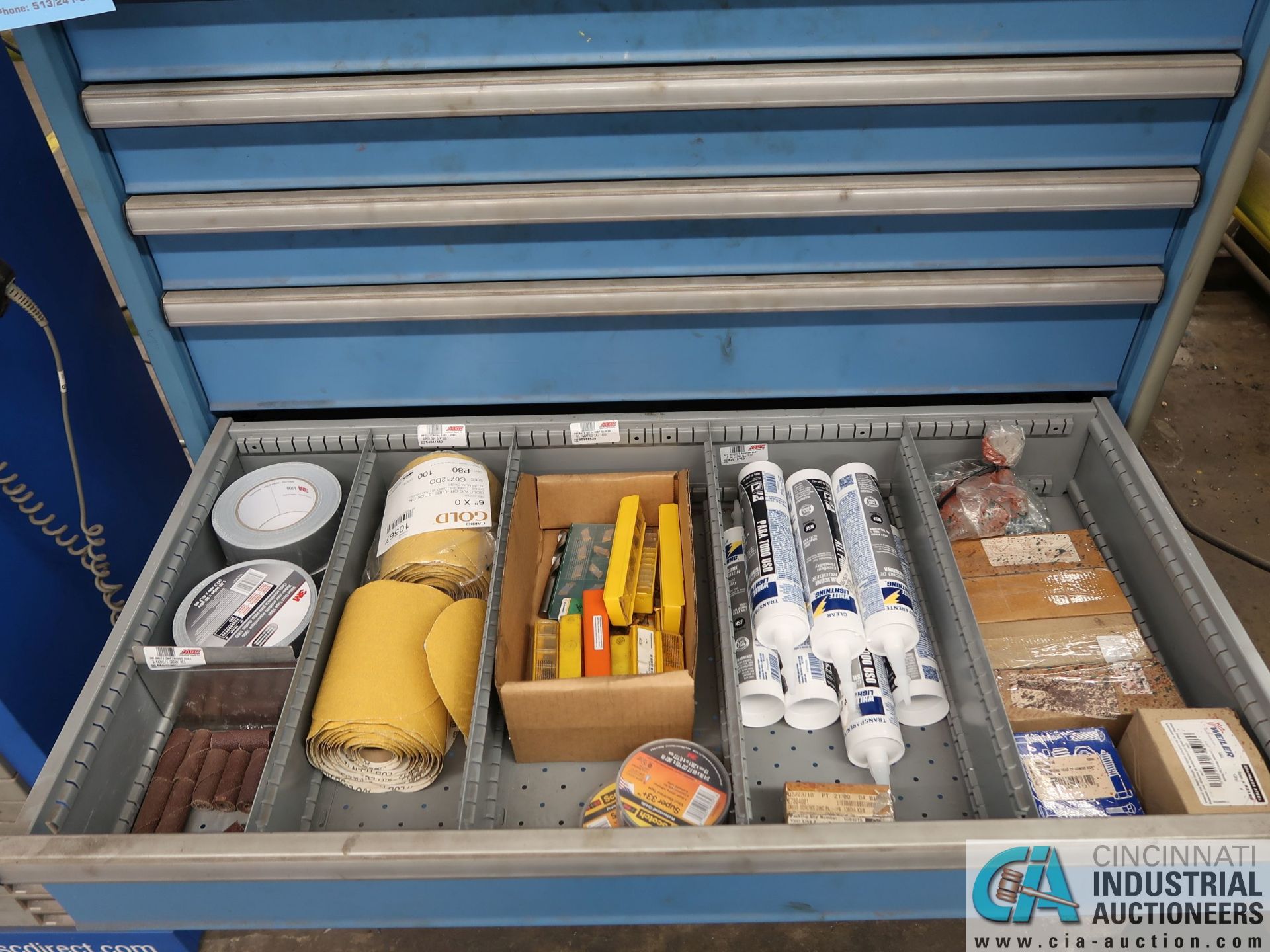 CONTENTS OF LISTA CABINET INCLUDING TOOLING, GRINDING, MATERIAL, TAPE, BATTERIES, CARBIDE INSERTS, - Image 6 of 7