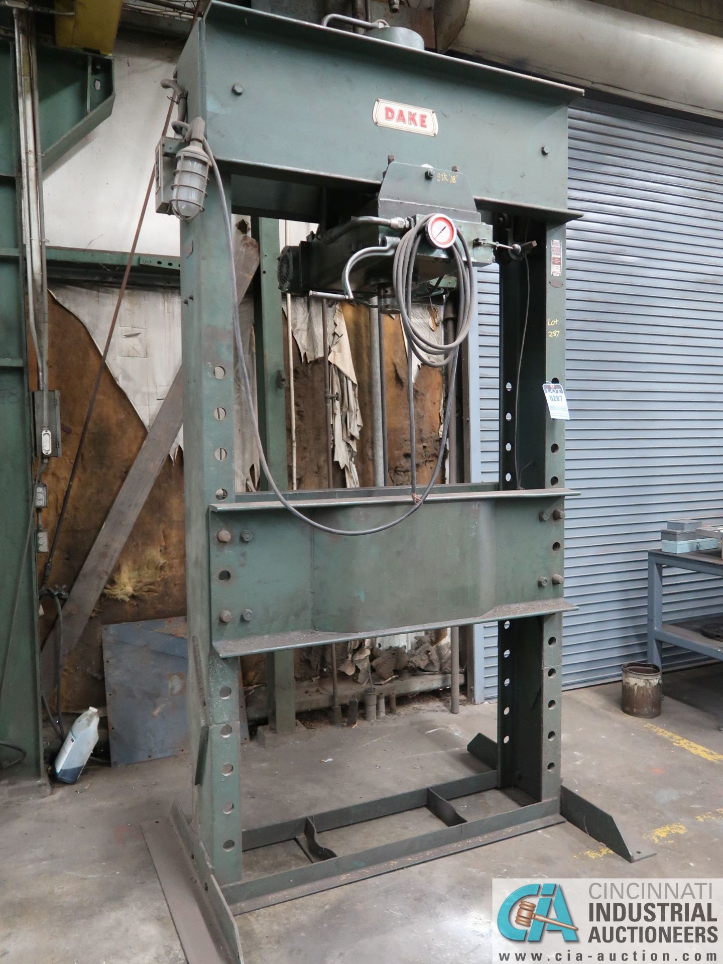 150 TON DAKE MODEL 5-150 H-FRAME HYDRAULIC PRESS; S/N 176900 - Image 3 of 7