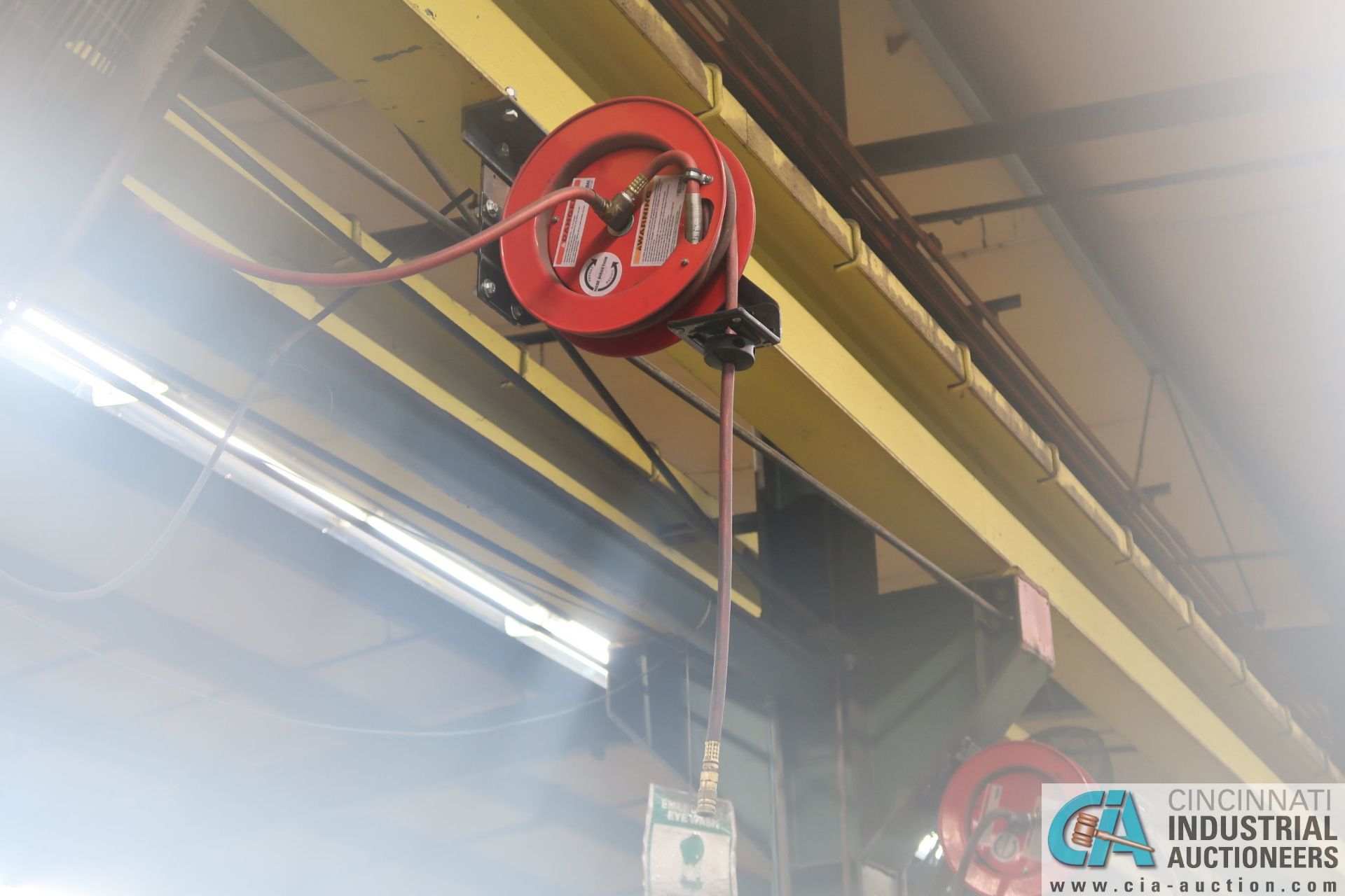 HANGING AIR HOSE REELS THROUGHOUT THE BUILDING - Image 3 of 7