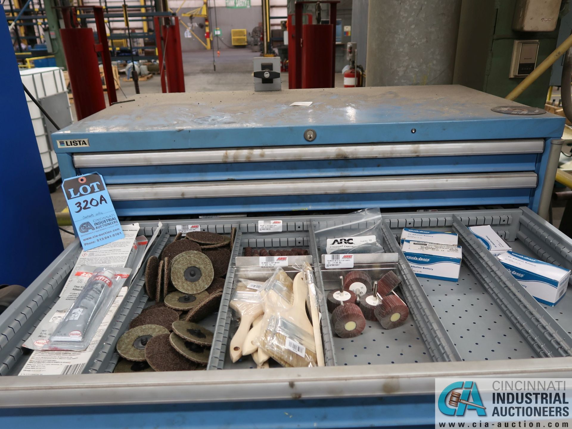 CONTENTS OF LISTA CABINET INCLUDING TOOLING, GRINDING, MATERIAL, TAPE, BATTERIES, CARBIDE INSERTS, - Image 3 of 7