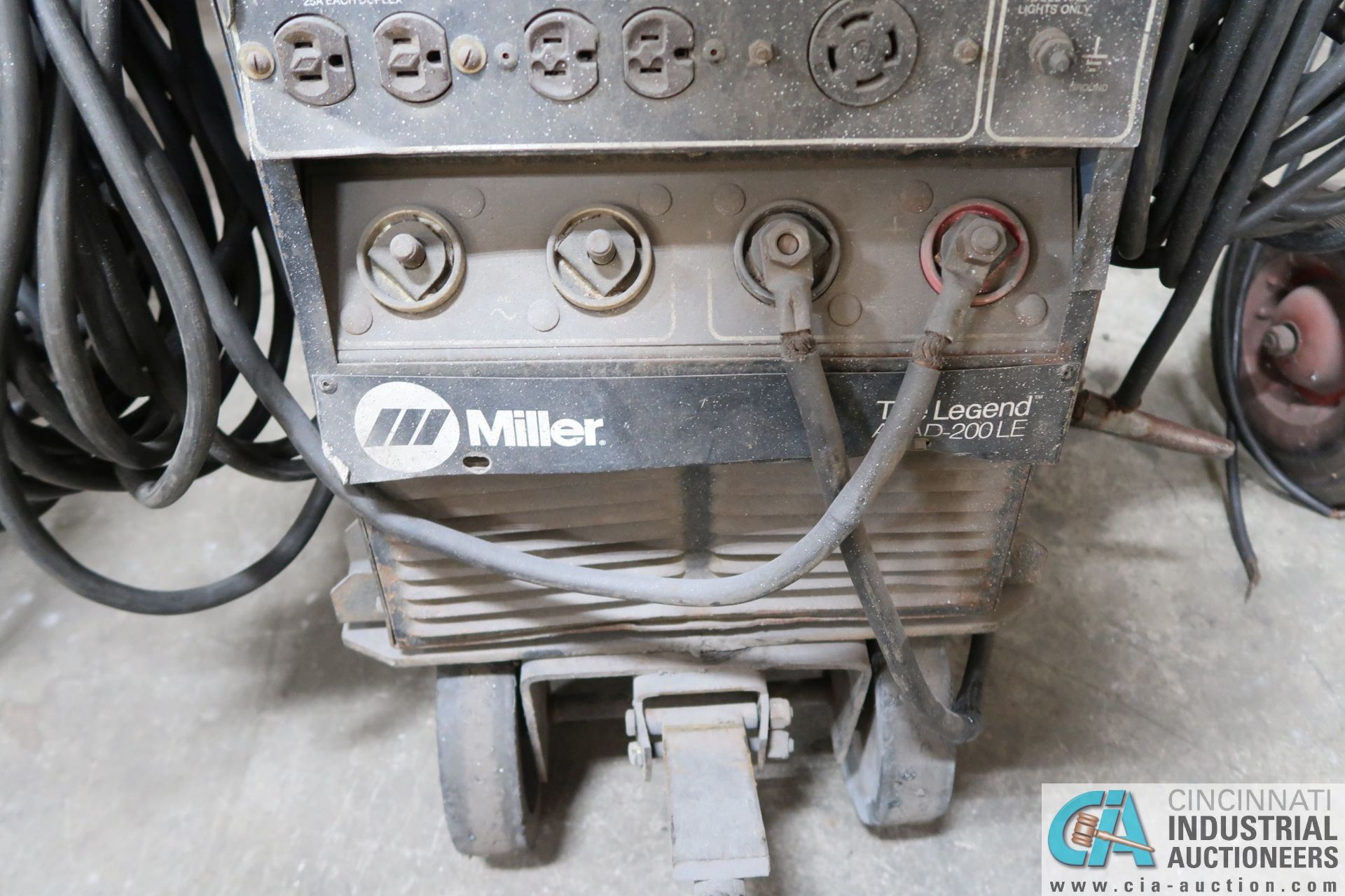 200 AMP MILLER LEGEND AEAD-200LE LP GAS WELDER / GEN SET; S/N JJ454482 - Image 4 of 5