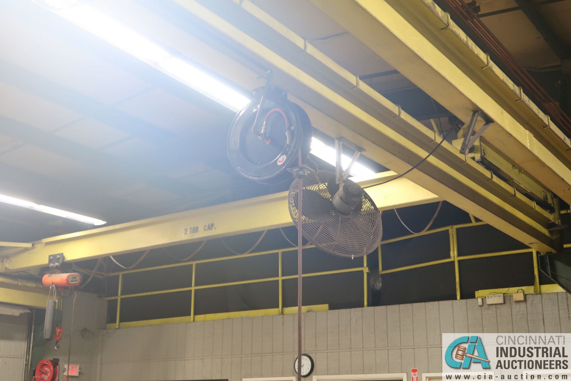 HANGING AIR HOSE REELS THROUGHOUT THE BUILDING - Image 6 of 7