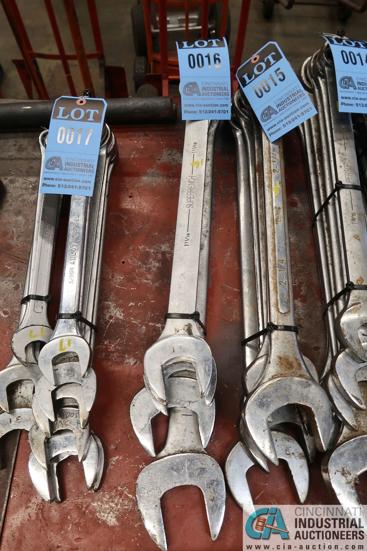 COMBINATION WRENCHES TO 2-1/4"