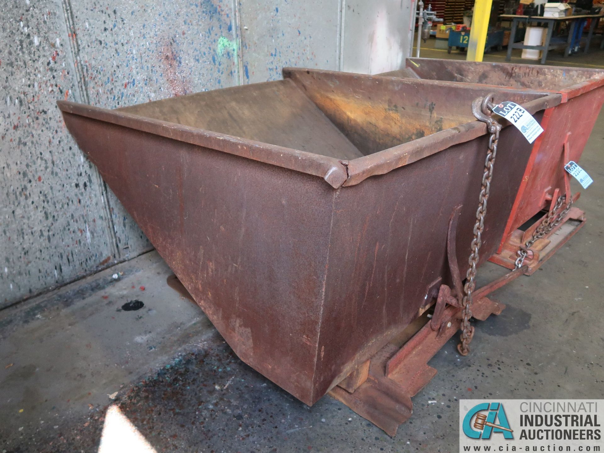 1 CUBIC YARD SELF DUMPING HOPPER