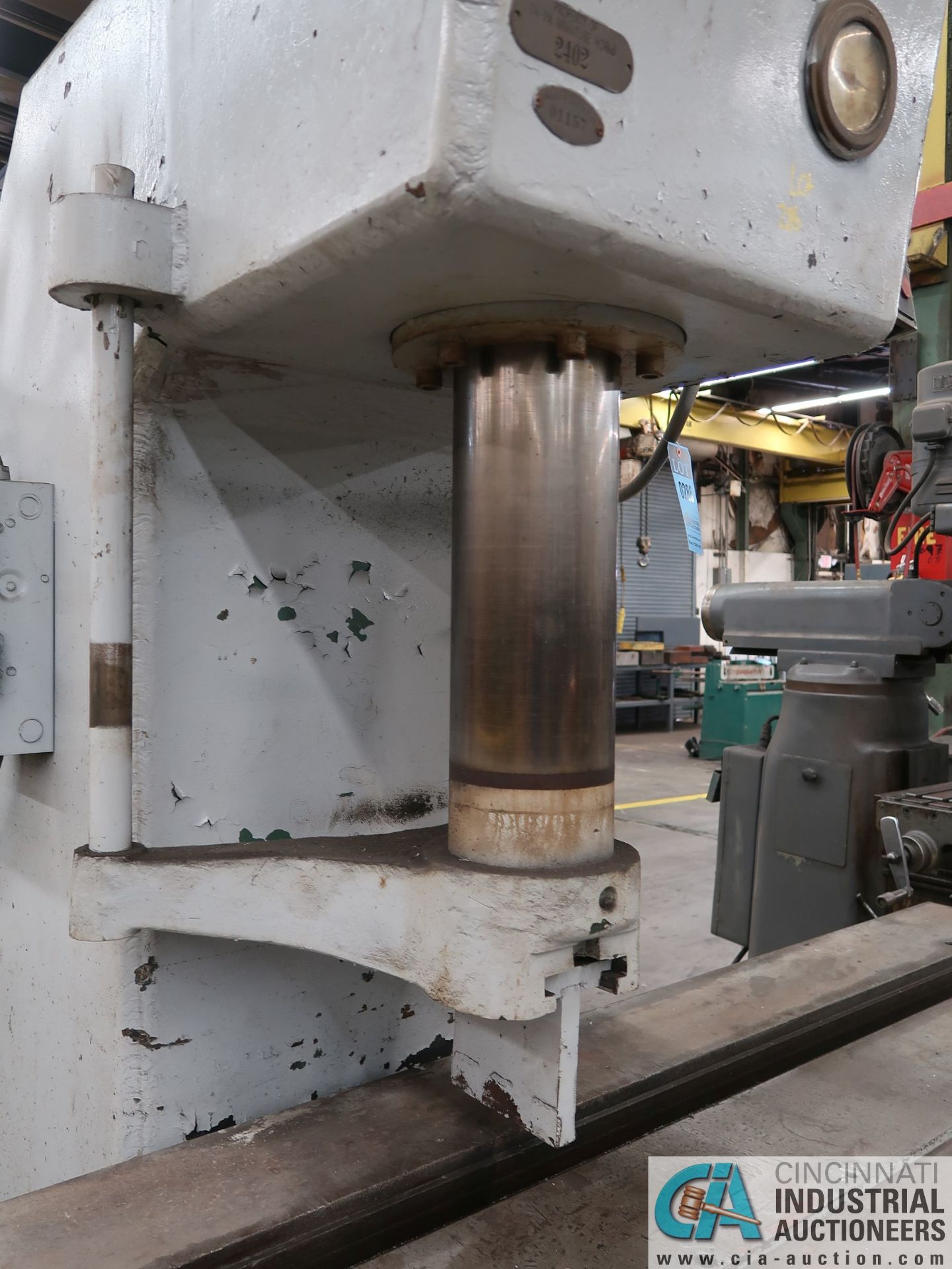 75 TON OILGEAR HYDRAULIC PRESS; S/N 31868, 96" X 24" TABLE - Image 9 of 10