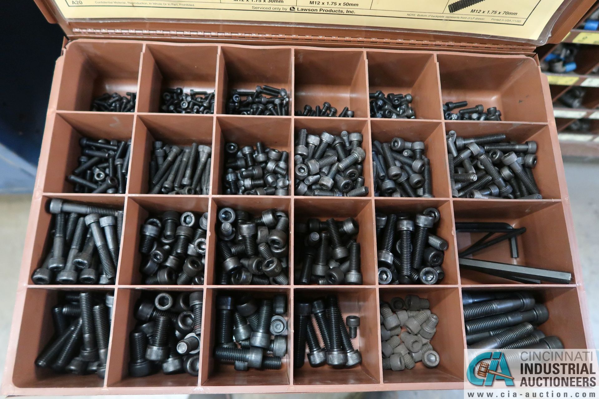 16-DRAWER HARDWARE CABINET WITH MISCELLANEOUS HARDWARE - Image 11 of 15