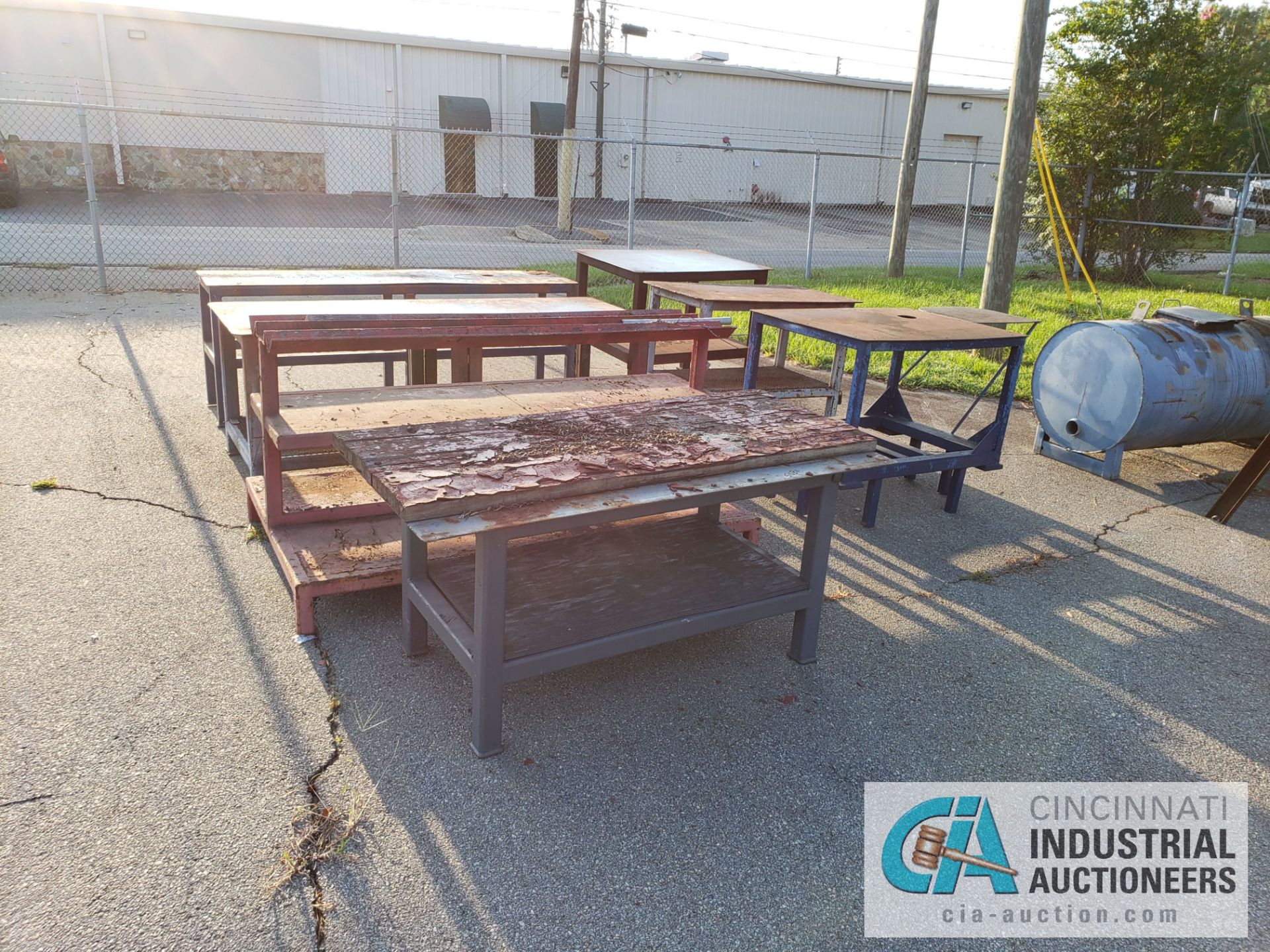 (LOT) MISCELLANEOUS STEEL TABLES AND SAW HORSES - Image 2 of 3