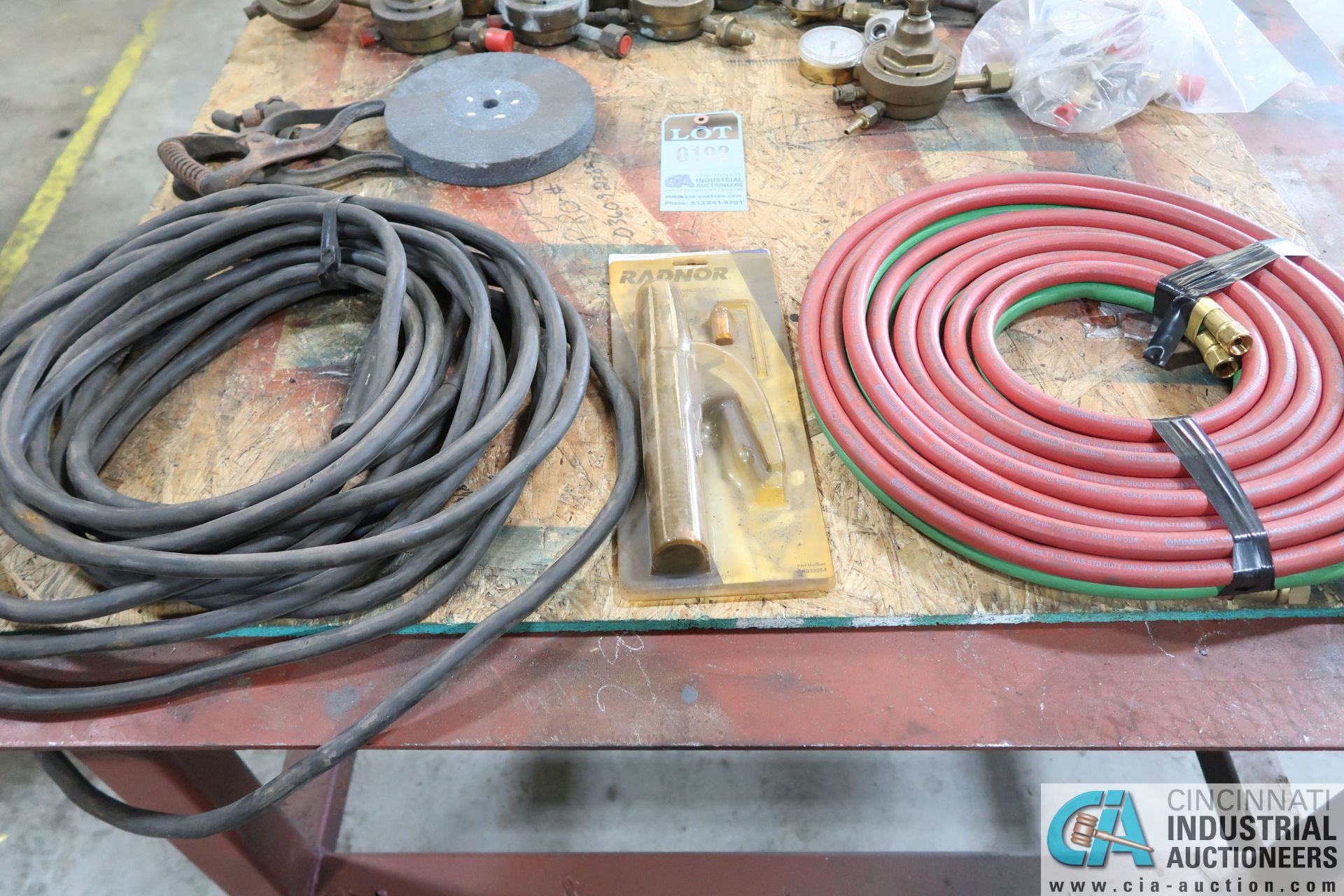 (LOT) ACETELYNE HOSES, GAUGES, AND TORCHES - Image 2 of 4