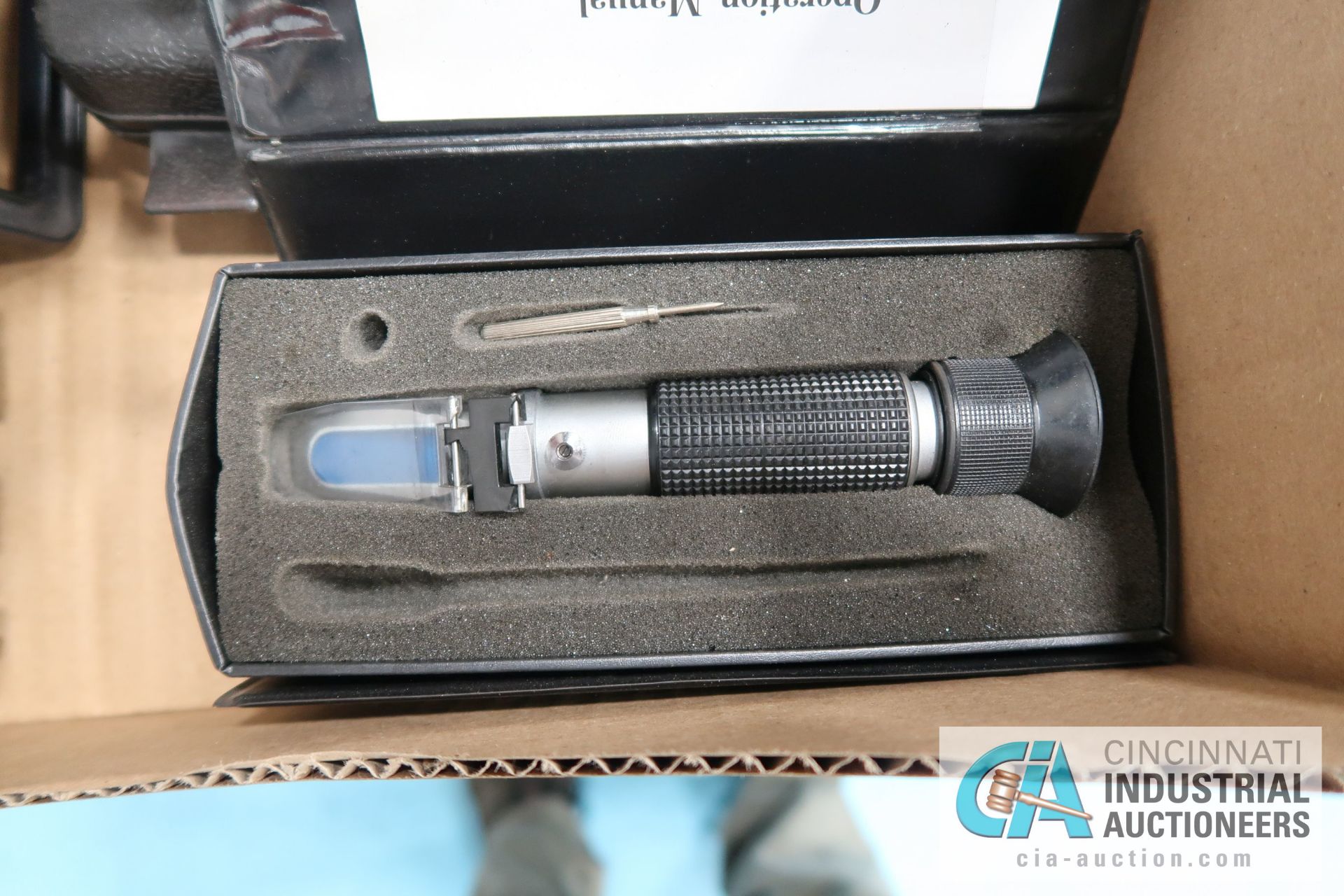 (LOT) GREENLESS 735BB KNOCK OUT SET, REFRACTOMETER, HOLS SAW KIT, SPI DIAL GAGE, TOOL KIT - Image 5 of 5