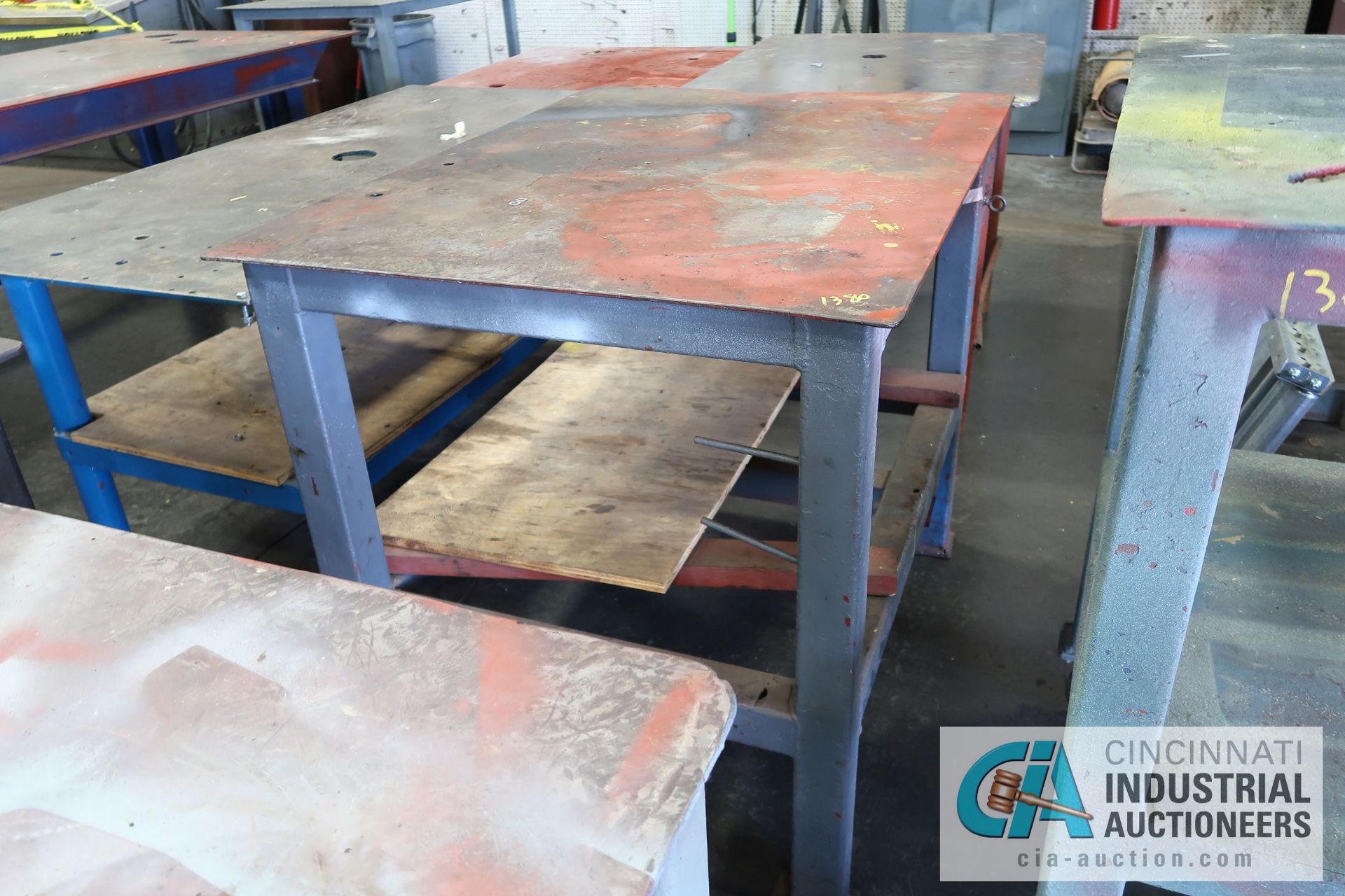 HEAVY DUTY STEEL TABLES - Image 3 of 4