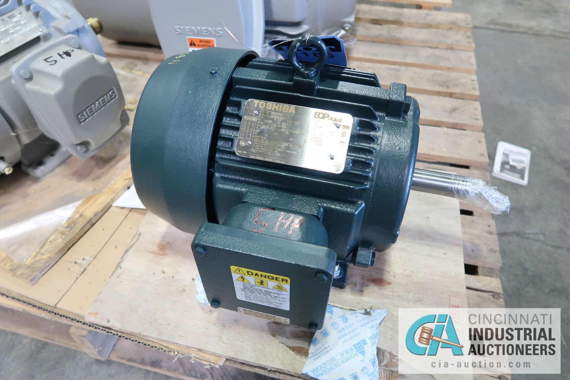 5 HP TOSHIBA FRAME 184T ELECTRIC MOTOR, 1,755 RPM (NEW)