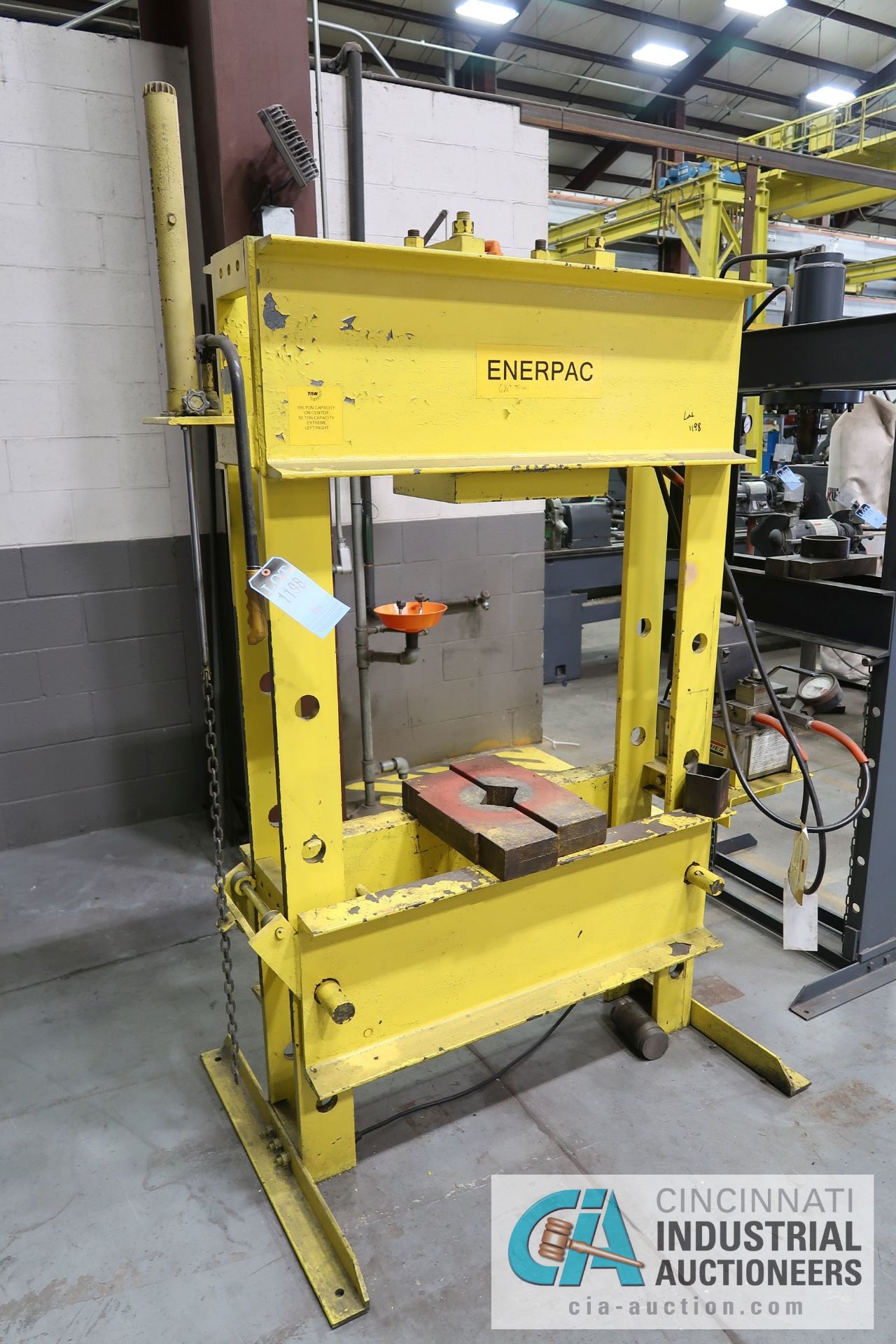 100 TON ENERPAC HYDRAULIC H FRAME PRESS WITH SIMPLEX POWER UNIT - Image 2 of 5