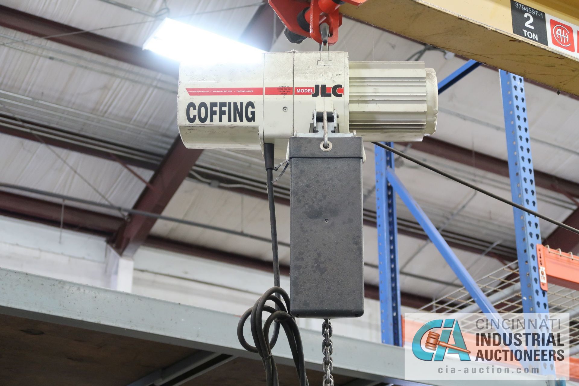 2 TON X 15' ARM COLUMN MOUNTED JIB WITH COFFING HOIST - Image 2 of 4