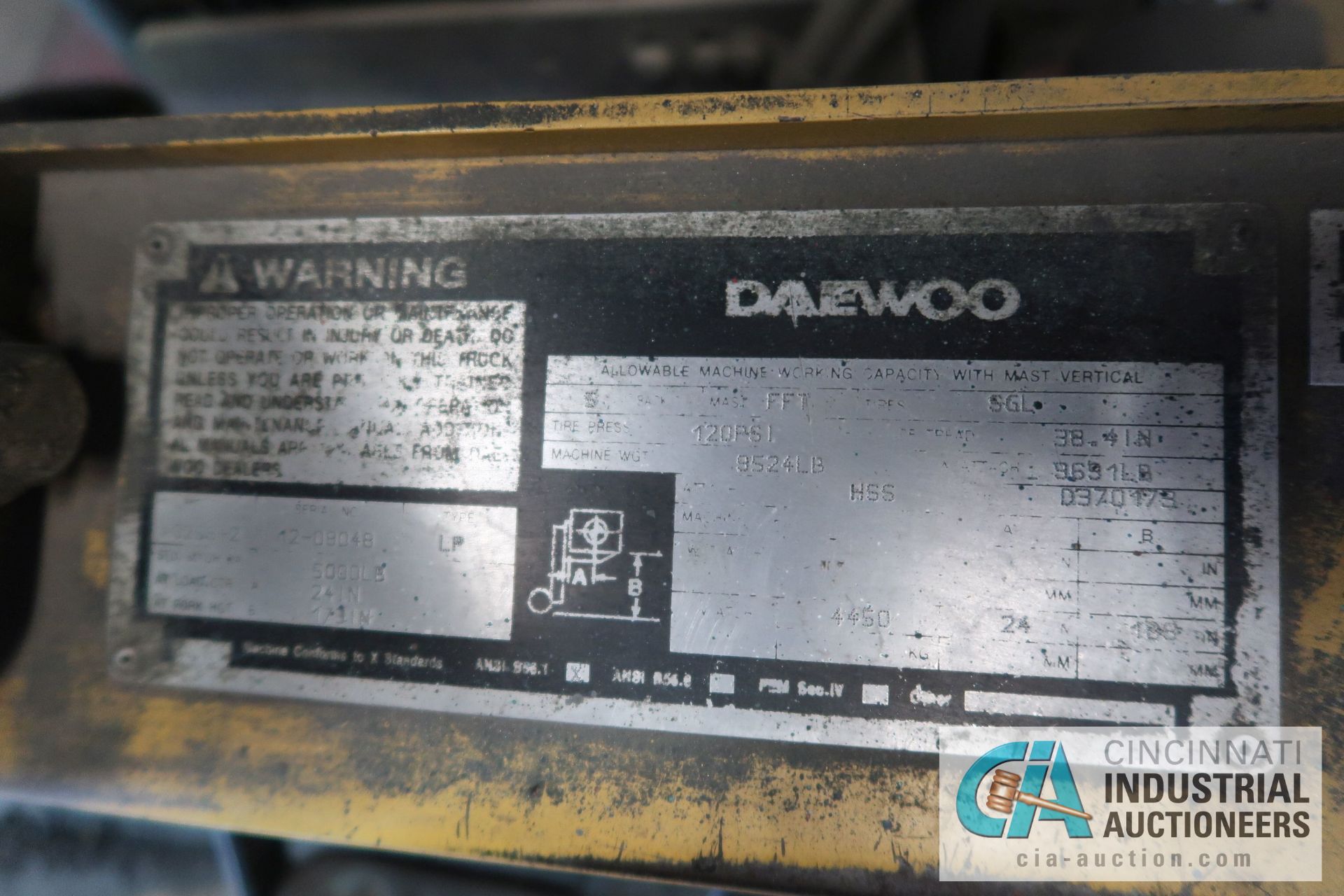 **5,000 Lb Daewoo Model FG25S-2 LP Gas Pneumatic Tire Lift Truck; S/N 12-08048**LOCATED OFFSITE** - Image 7 of 8