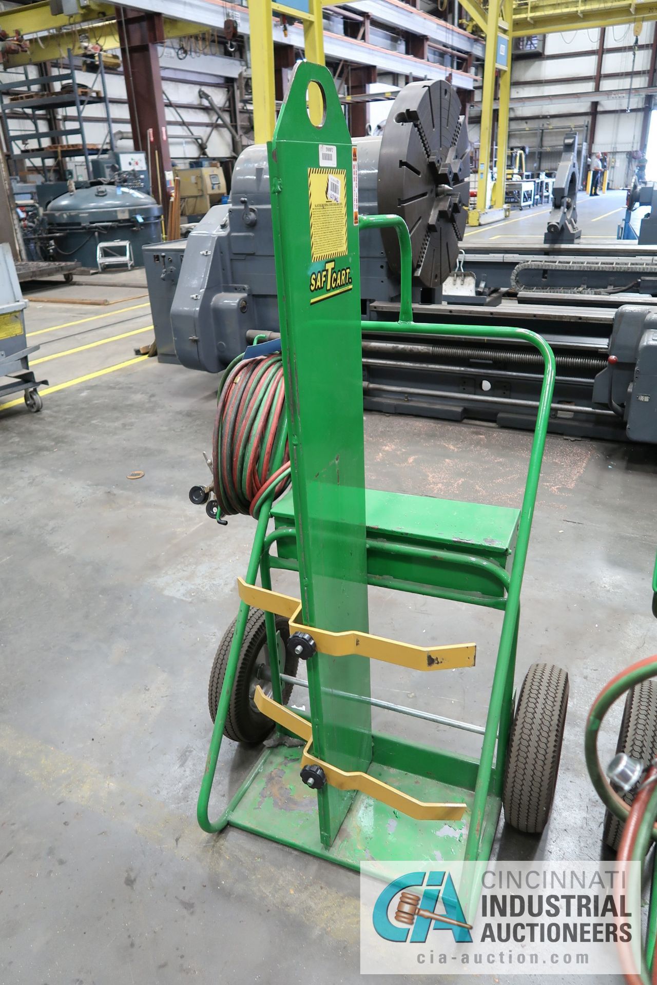 ACETYLENE CART WITH HOSE AND GAGES - Image 2 of 3