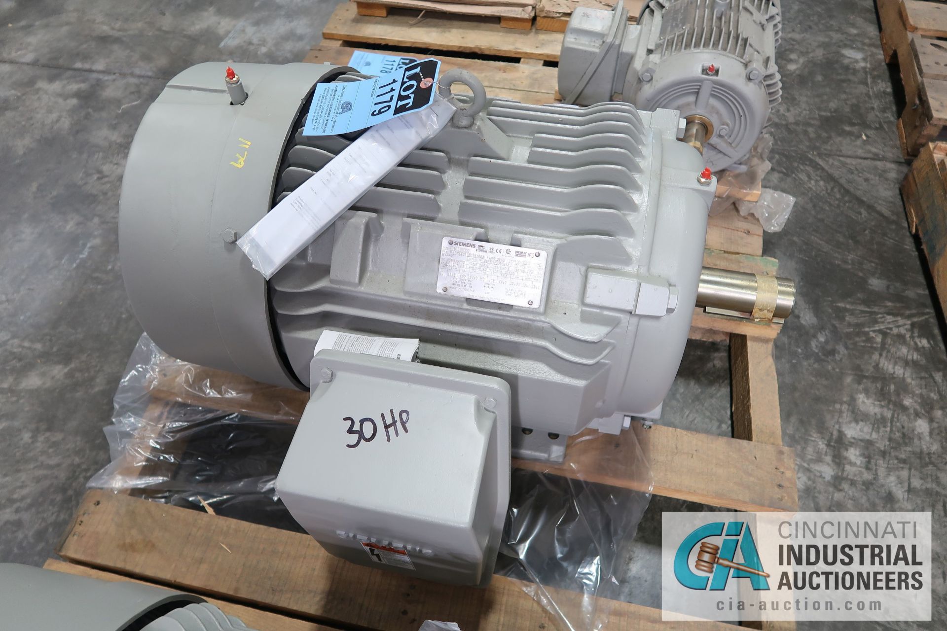 30 HP SIEMENS TYPE SD100-IEE FRAME 326T ELECTRIC MOTOR, 1,185 RPM (NEW)