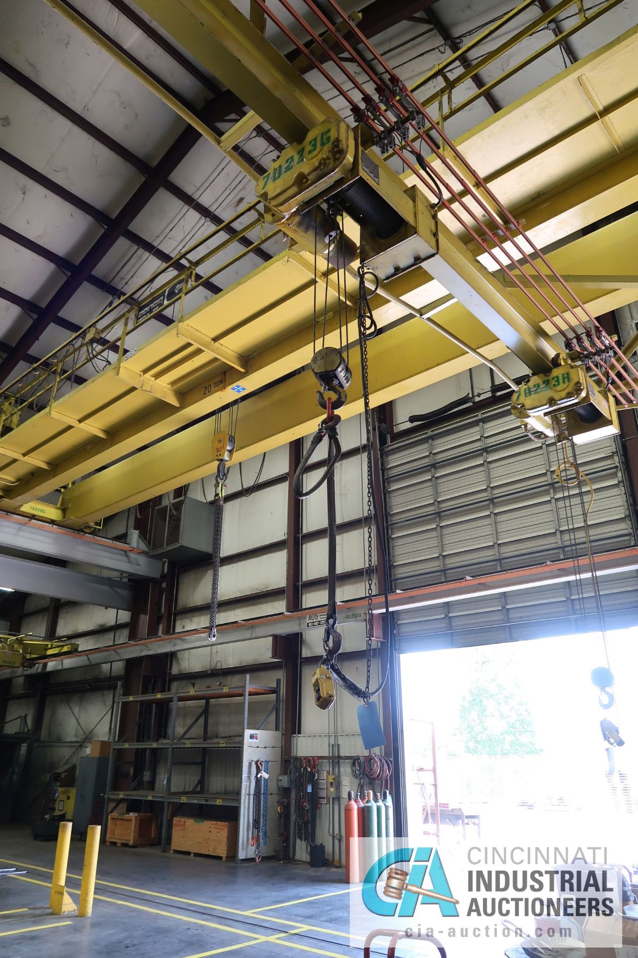 2 TON ROBBINS AND MYERS OVERHEAD CABLE HOIST, 2-WAY PENDANT *HOIST AND TROLLEY ONLY** - Image 2 of 3