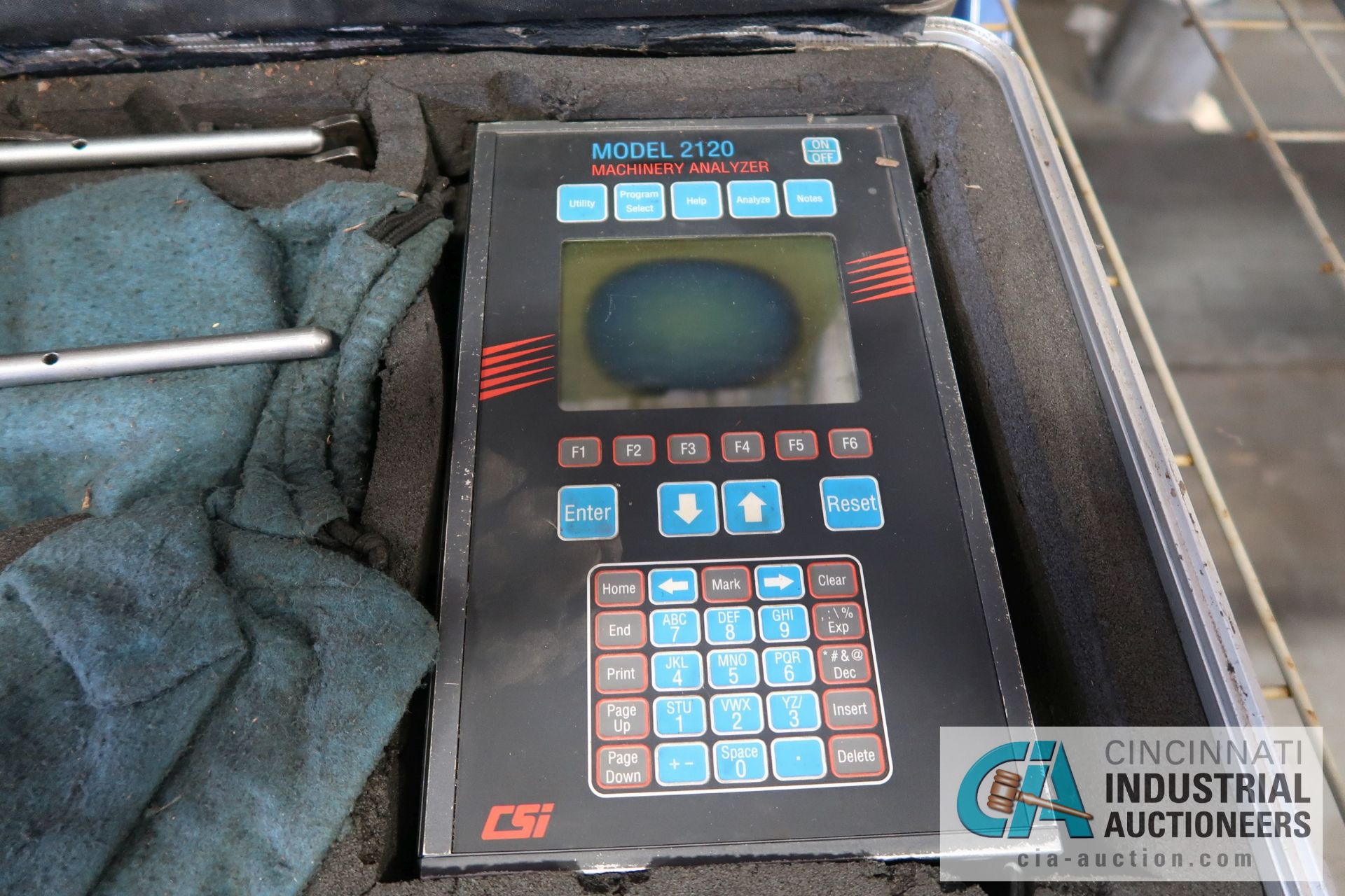 CSI MODEL 2120 VIBRATION MACHINERY ANALYZER - Image 2 of 2