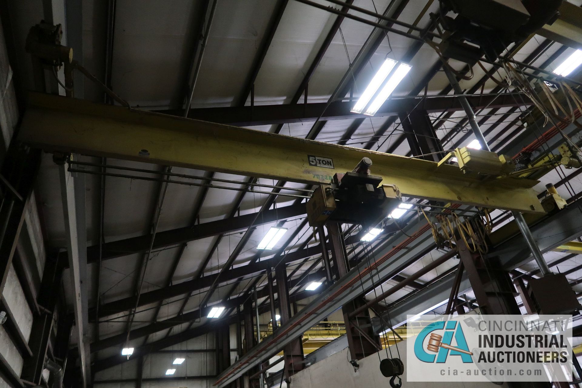 **5 TON X 30' APPROX. SPAN SPACE MASTER SINGLE GIRDER UNDER HUNG OVERHEAD CRANE; NO. 70228C, - Image 2 of 5