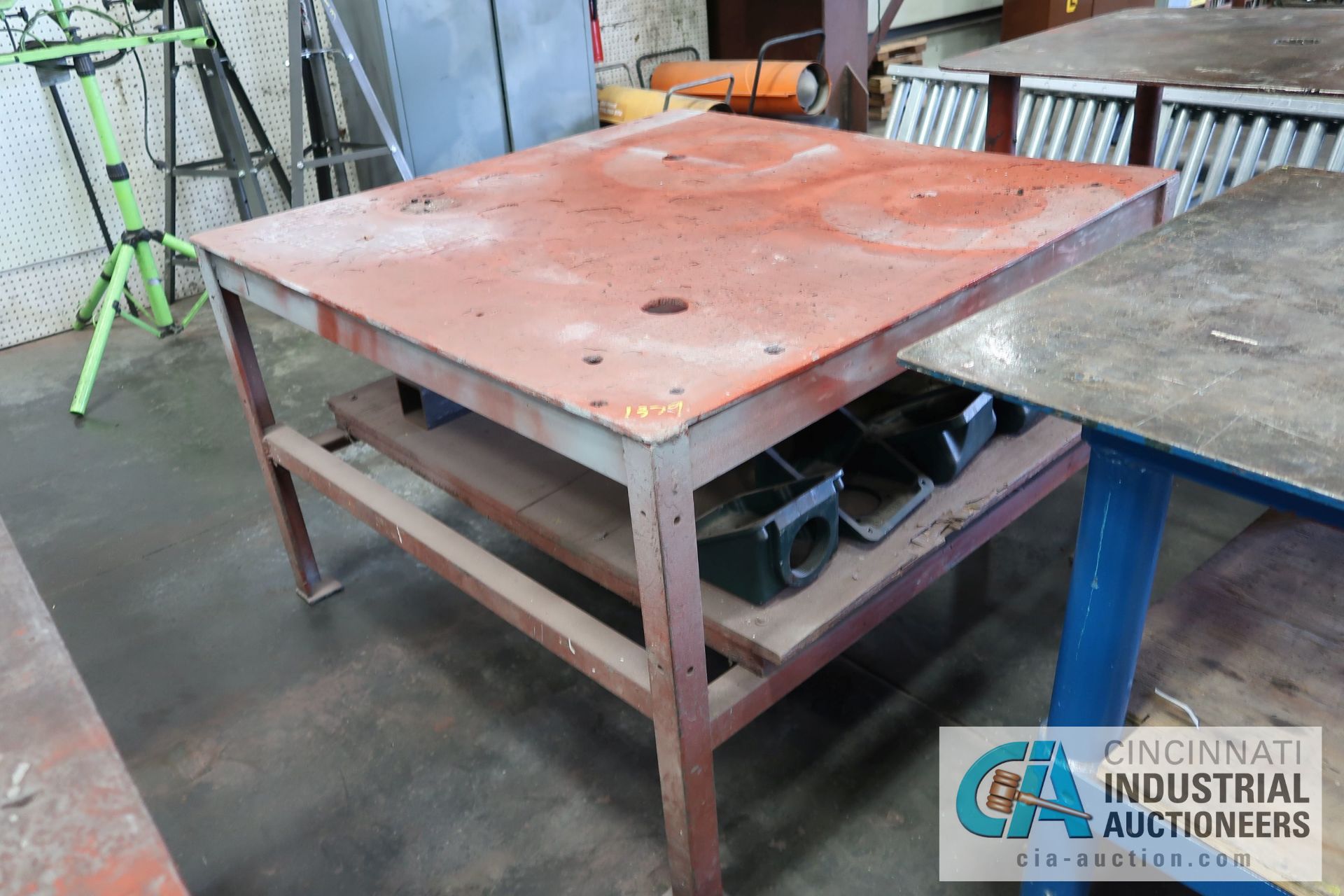 HEAVY DUTY STEEL TABLES - Image 4 of 4