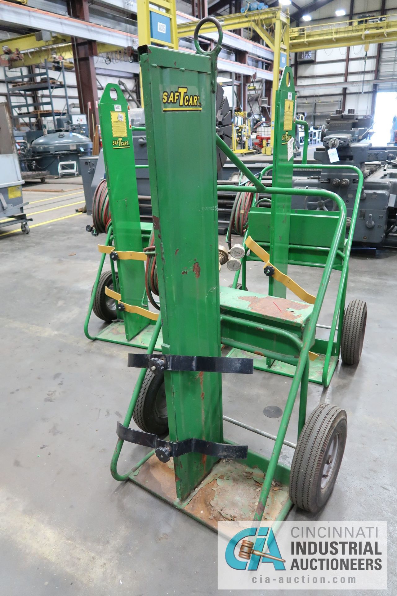 ACETYLENE CART WITH HOSE AND GAGES - Image 2 of 3