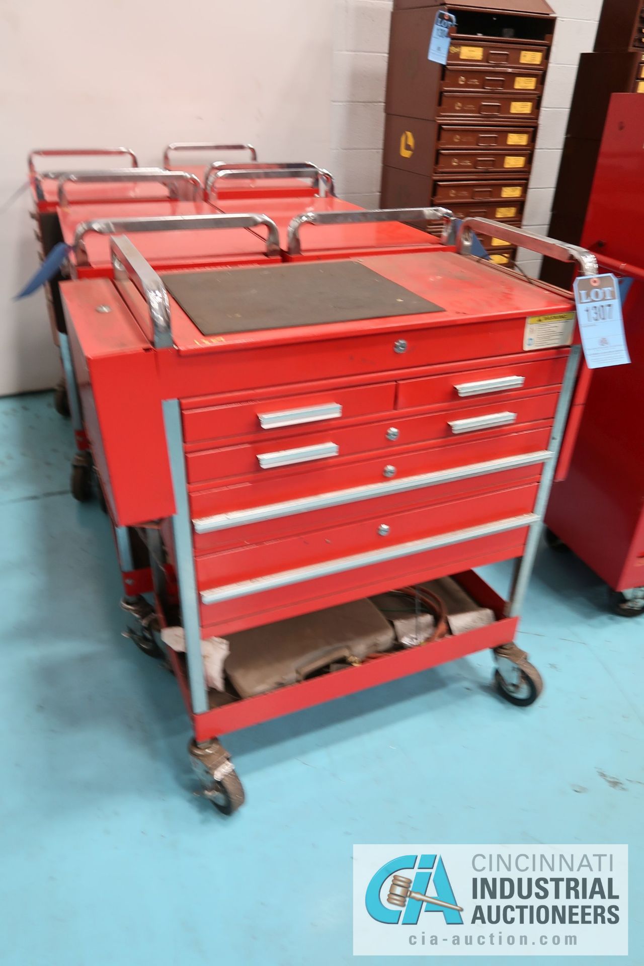 6-DRAWER PORTABLE TOOL BOX