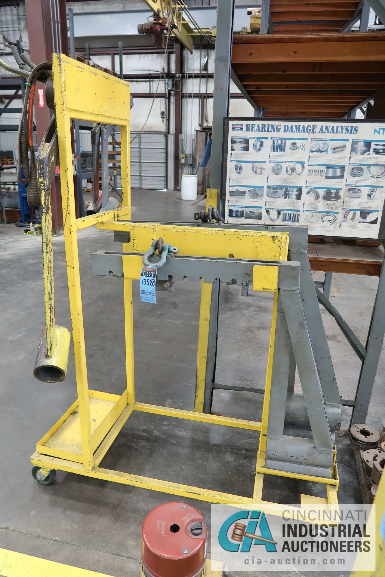 (LOT) CRANE TYPE MOTOR LIFTER WITH STAND - Image 2 of 4