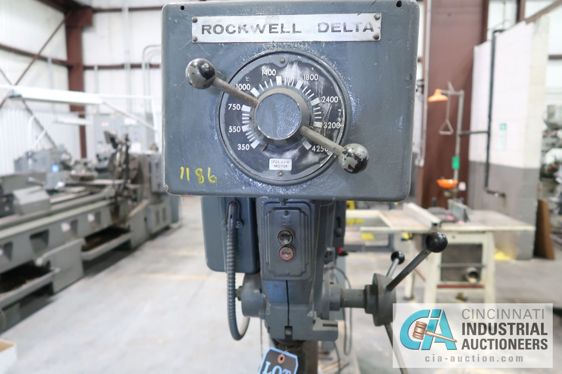 17" ROCKWELL DELTA PEDASTAL DRILL PRESS - Image 3 of 4