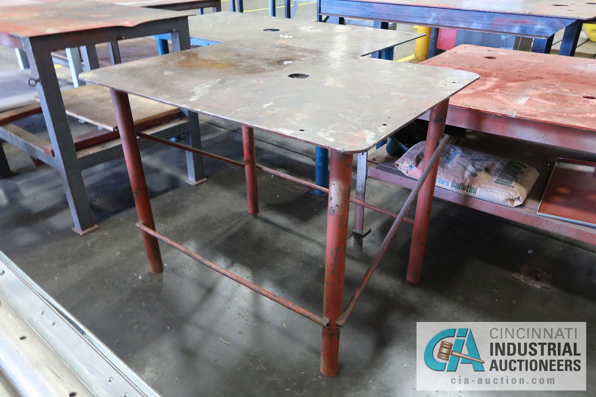 HEAVY DUTY STEEL TABLES - Image 4 of 4