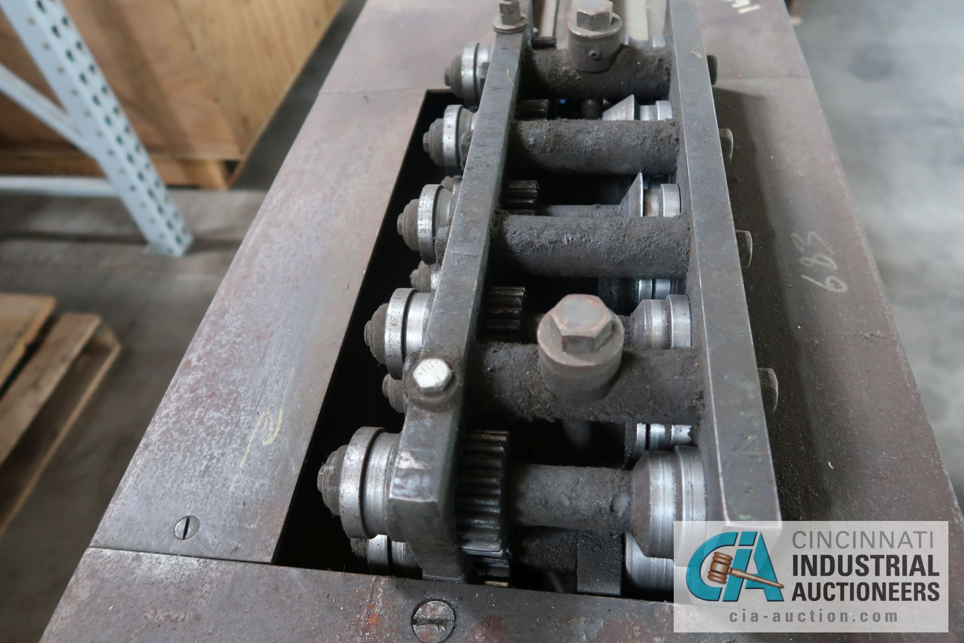 20 GA CAPACITY LOCKFORMER SMALL FEMALE PITTSBURG ROLL FORMING MACHINE; S/N 5041 - Image 3 of 4