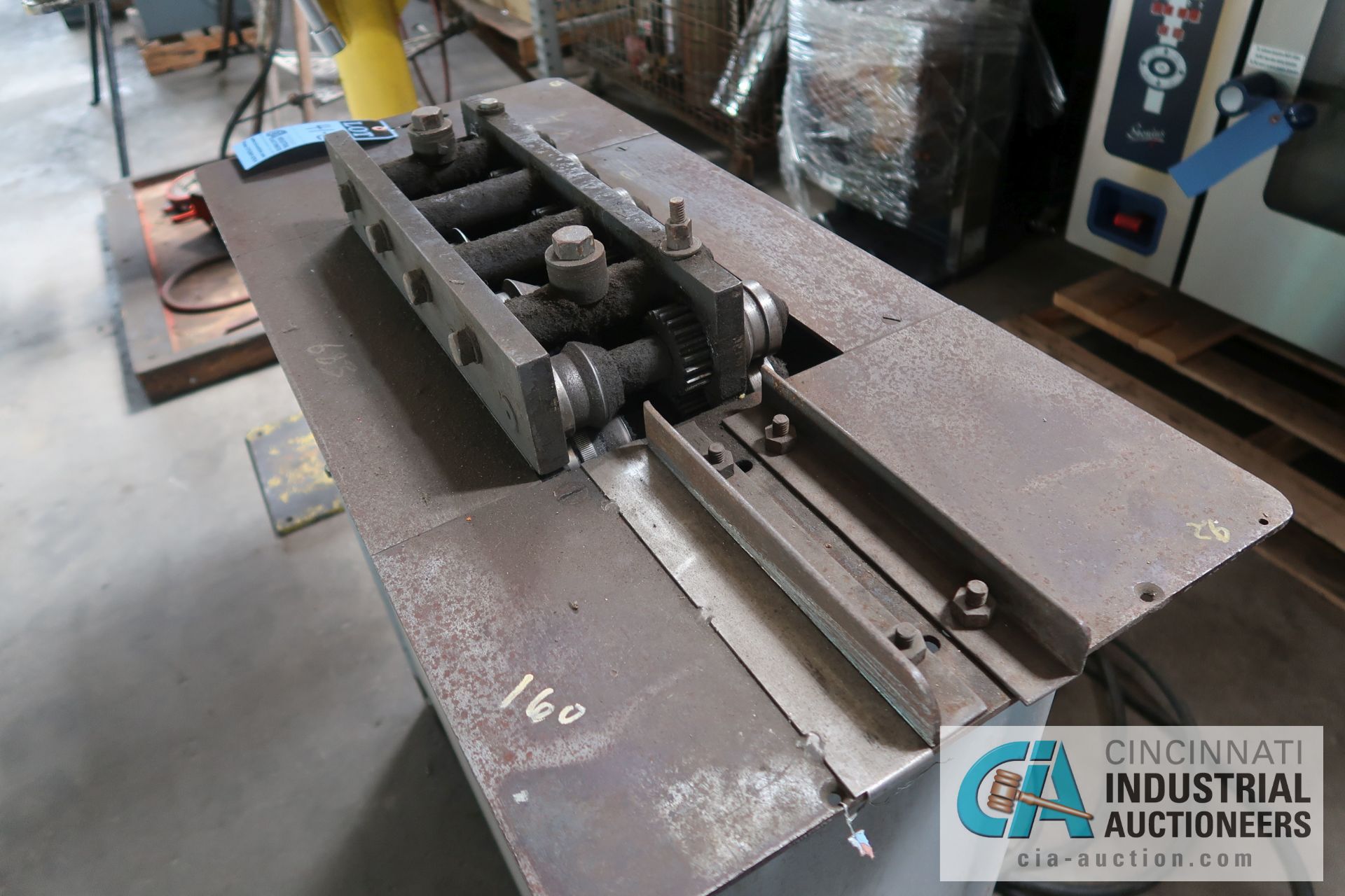 20 GA CAPACITY LOCKFORMER SMALL FEMALE PITTSBURG ROLL FORMING MACHINE; S/N 5041 - Image 2 of 4