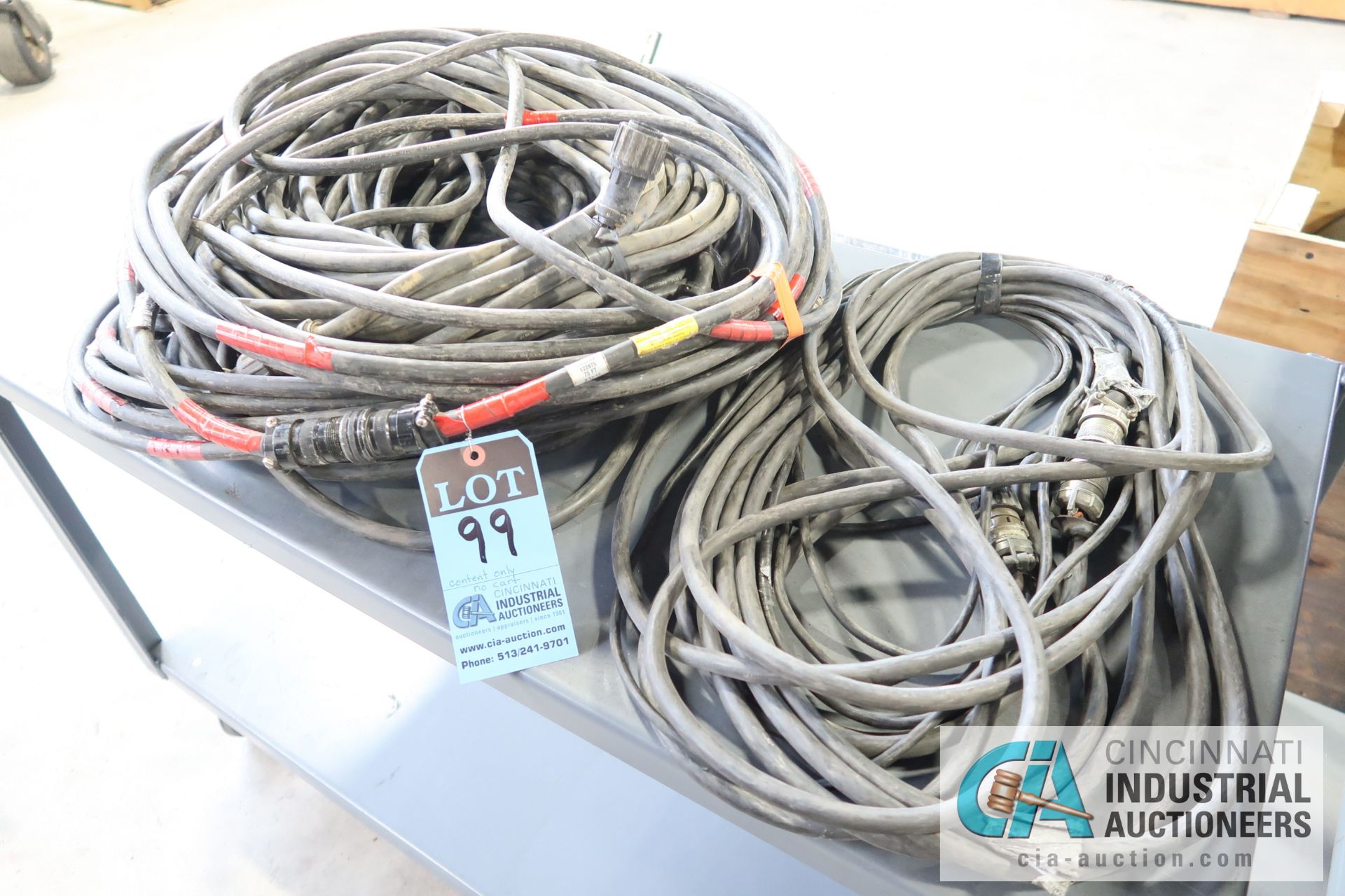 (LOT) MISCELLANEOUS USED PIN PLUG CABLES **NO CARTS - CONTENTS ONLY**