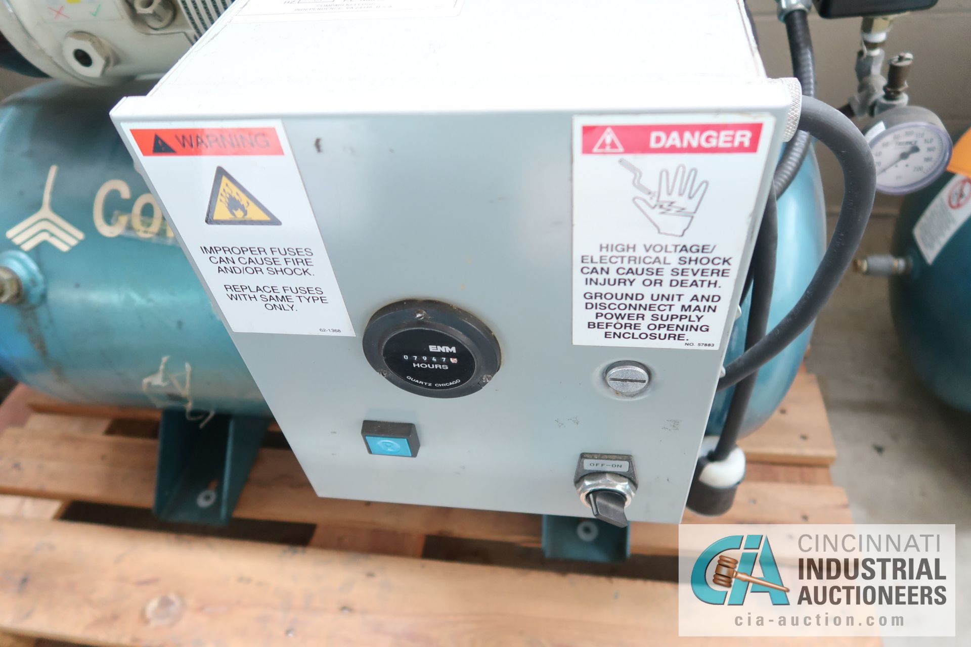 2 HP COMPAIR MODEL 10 PURS HORIZONTAL TANK AIR COMPRESSOR; S/N 010-002277, 3 PHASE, 230 VOLTS, HOURS - Image 4 of 6