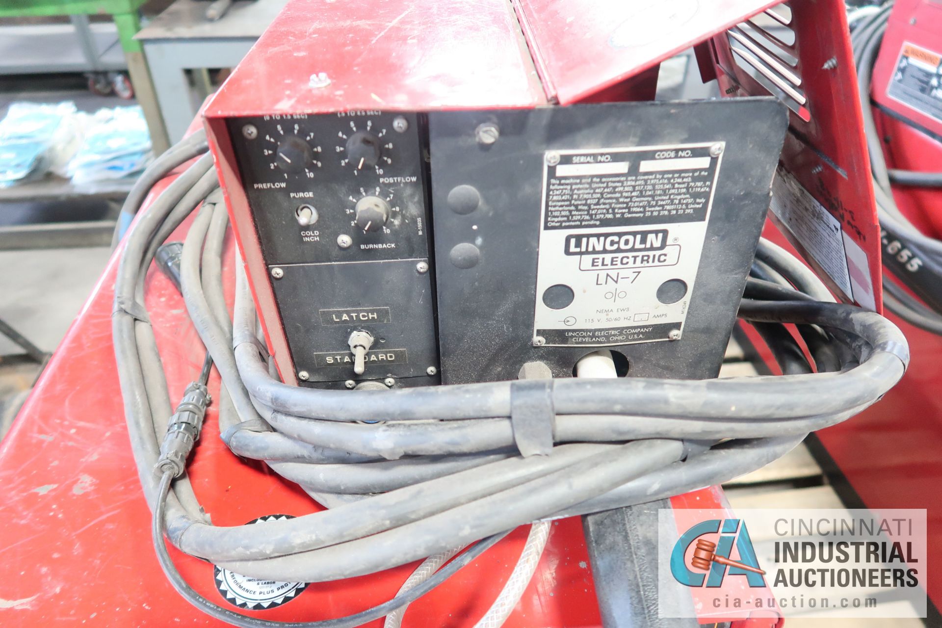 650 AMP LINCOLN ELECTRIC MODEL CV-655 WELDING POWER SOURCE; S/N U1970302855, WITH LINCOLN MODEL LN-7 - Image 2 of 3