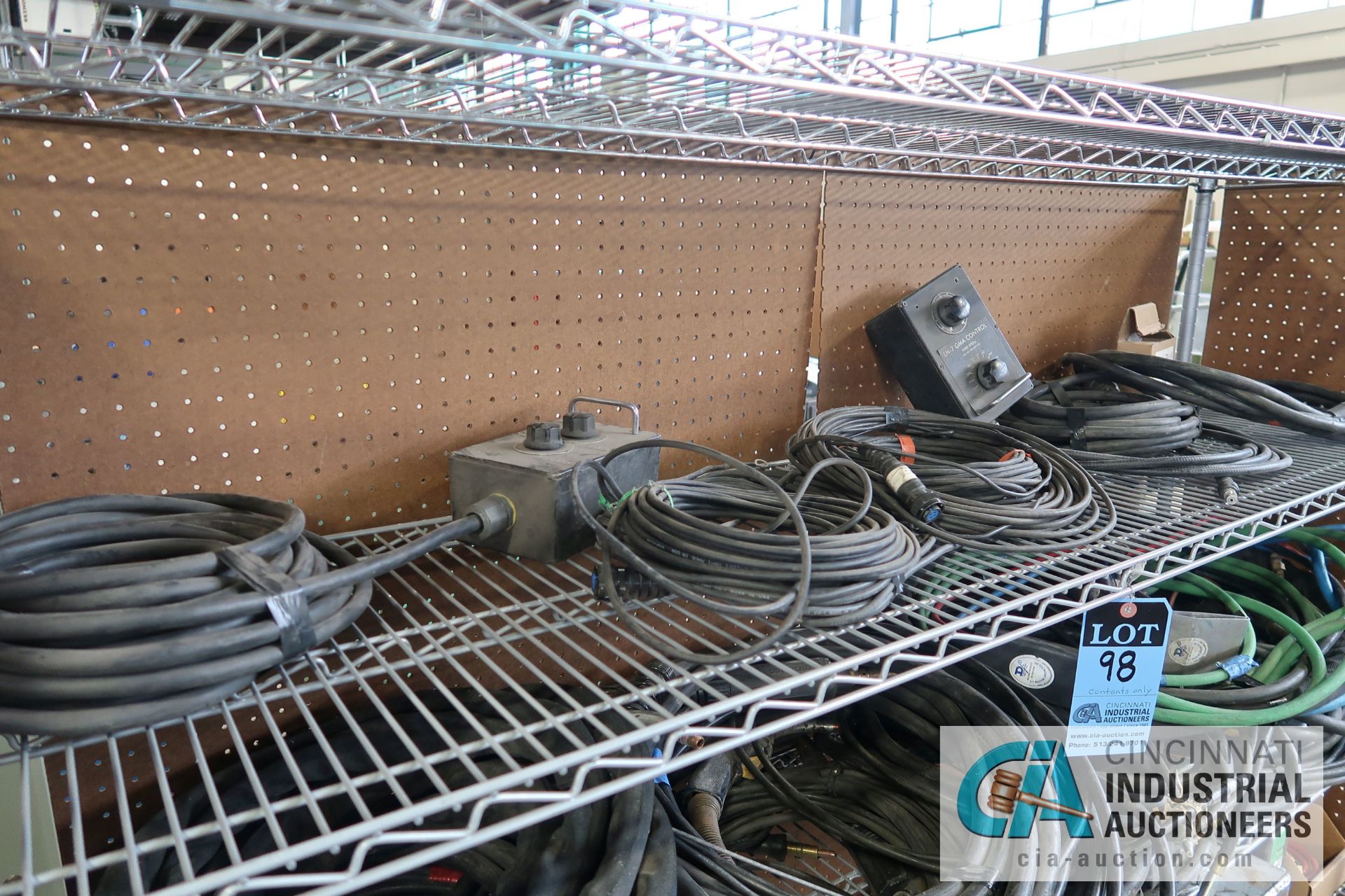 (LOT) MISCELLANEOUS WELDING WIRE FEED CONTROLS, MIG GUNS WITH HOSE AND OTHER WIRE FEED AND WELDING