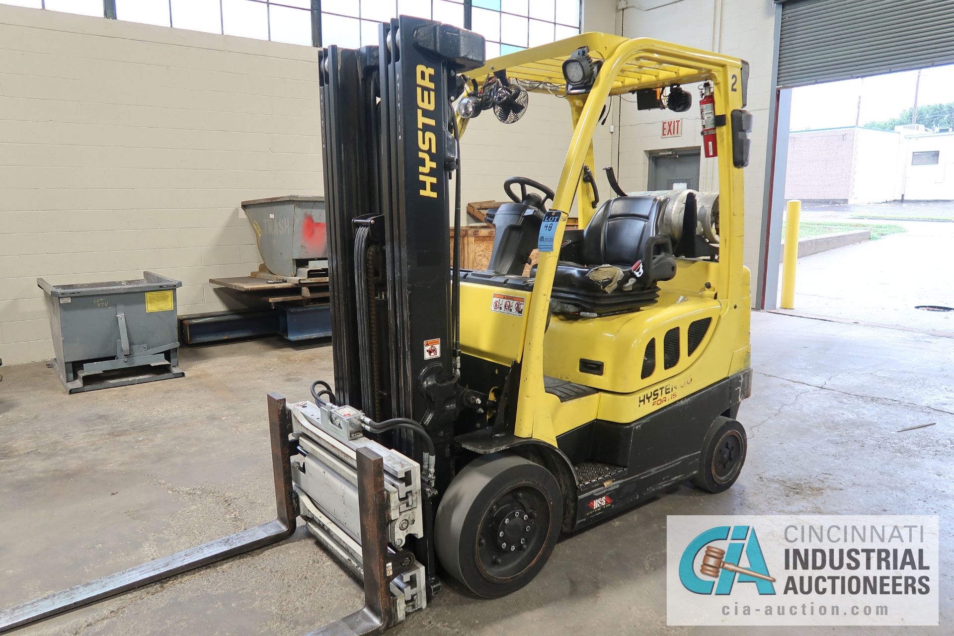 5,000 LB. HYSTER MODEL S50FT LP GAS CUSHION TIRE THREE-STAGE MAST LIFT TRUCK; S/N G187V01911M,