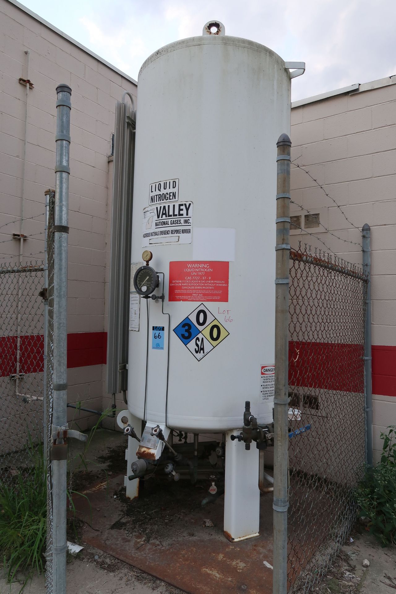 600 GALLON CAPACITY MINNESOTA VALLEY ENGINEERING VCS-525-SS-250 INNER VESSEL LIQUID NITROGEN TANK;