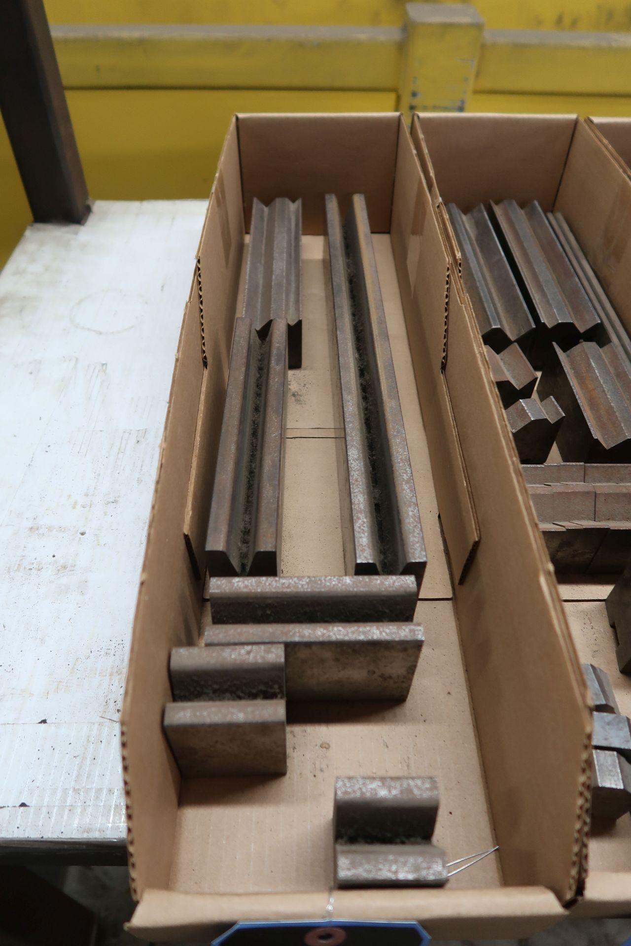 (LOT) (3) BOXES AMADA SMALL SIZE BOTTOM PRESS BRAKE DIES - Image 4 of 4