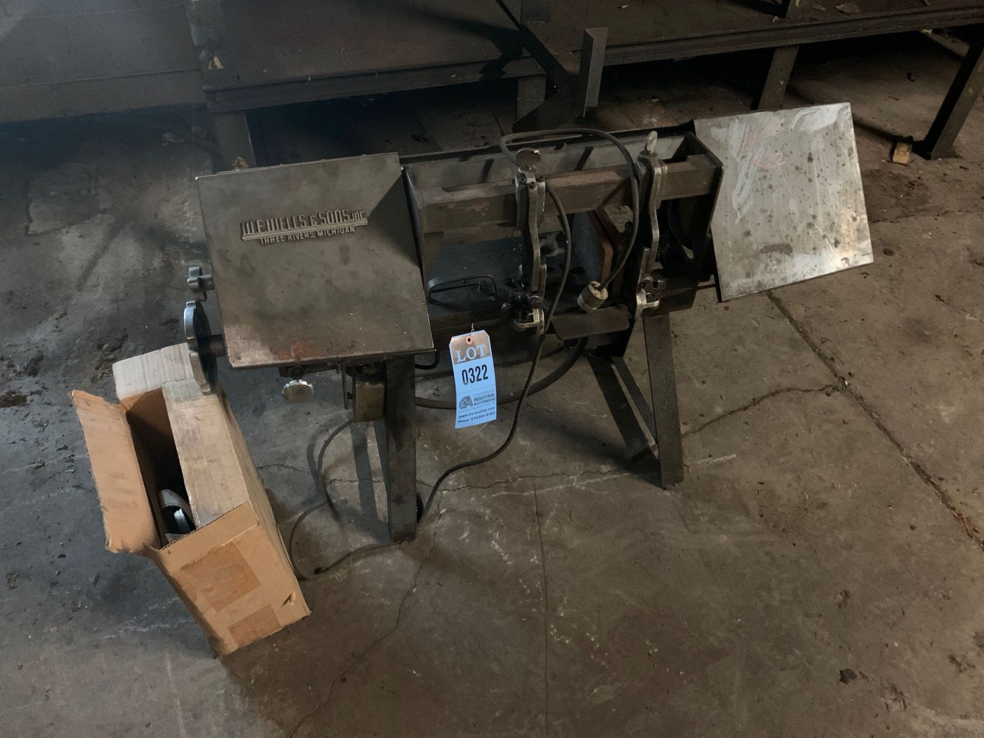 WELLS HORIZONTAL BAND SAW, 110 VOLT