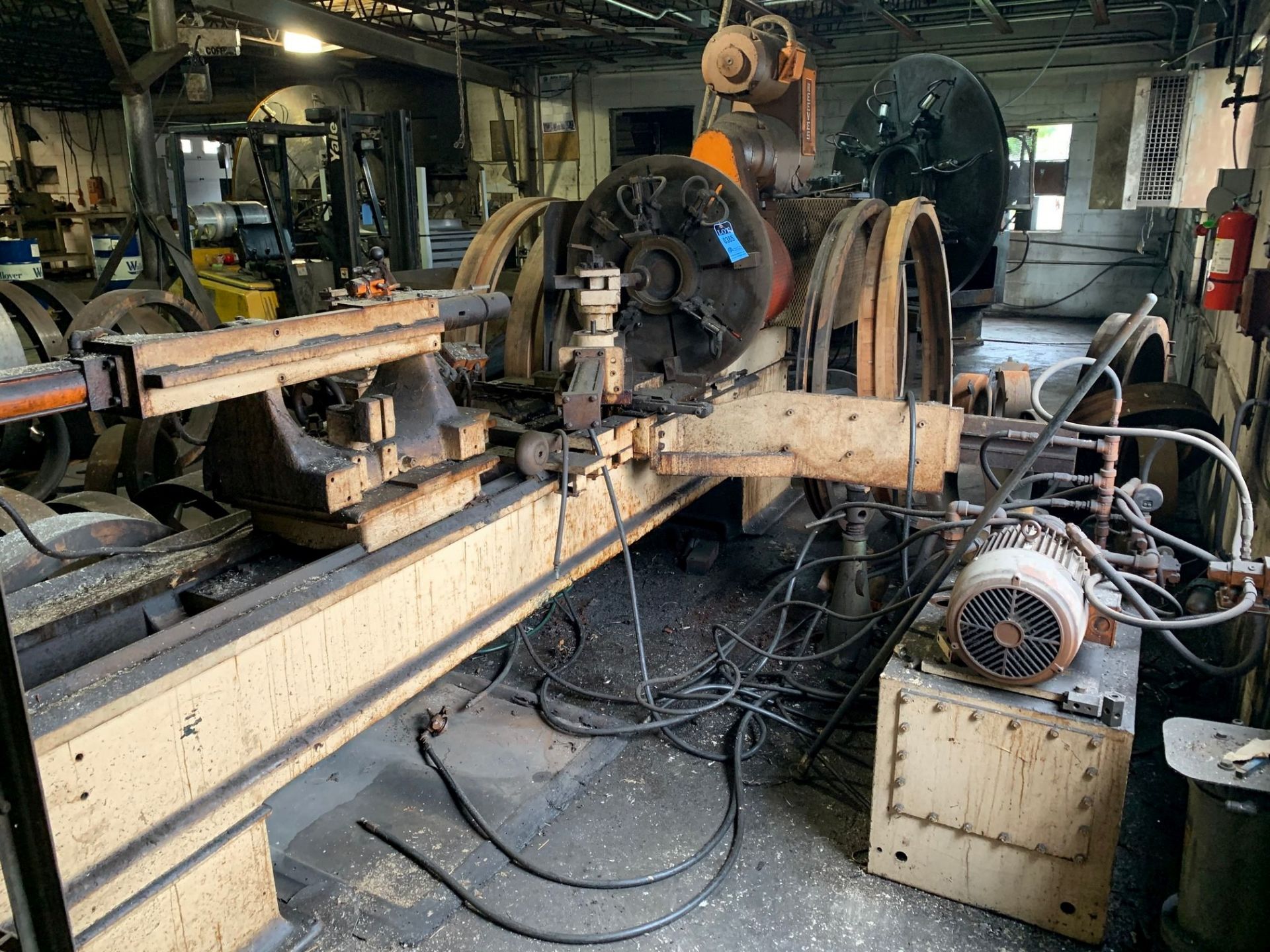 30" SWING HYDRAULIC SPINNING LATHE **NO DIES**