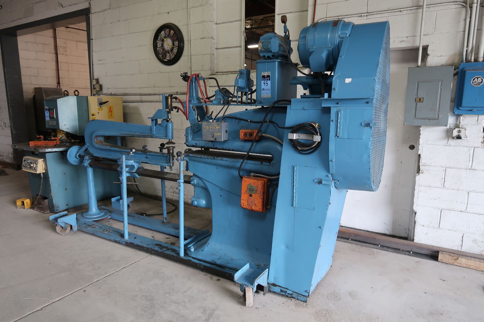 72" NIAGARA NO. 19 CIRCLE SHEAR